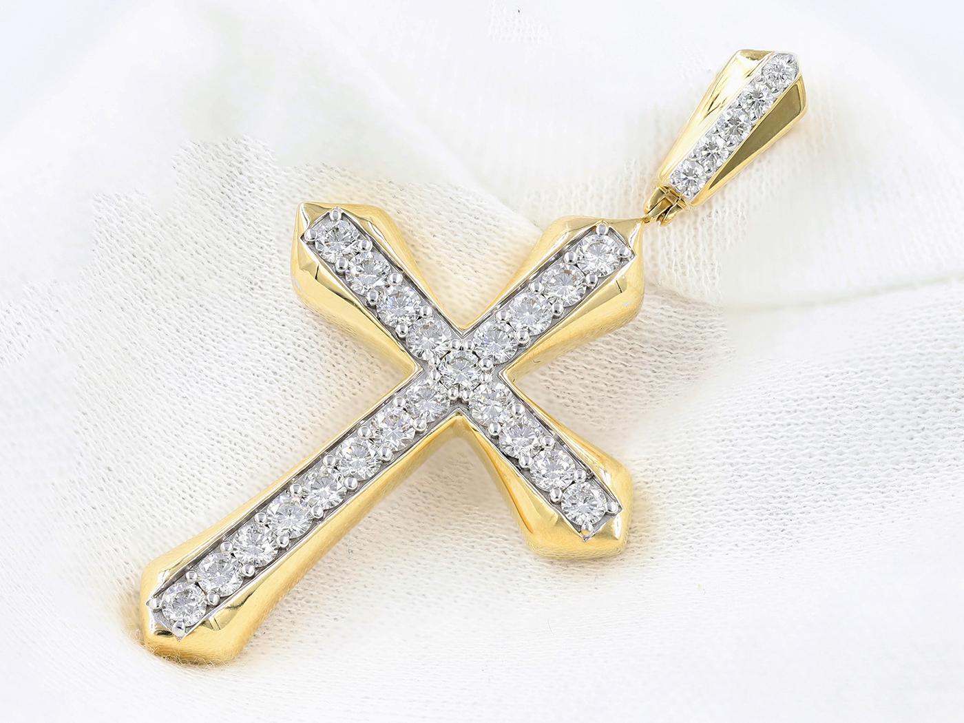 Taglio rotondo Elegante ciondolo a forma di croce in oro giallo 18KT con 2,06 ct di diamanti naturali  IGI Certi in vendita