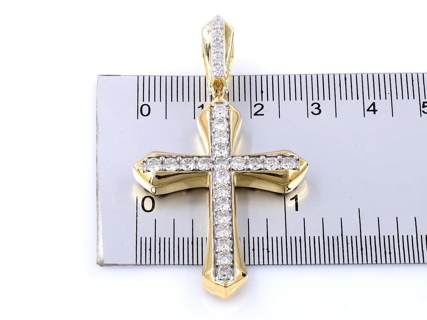 Elegante ciondolo a forma di croce in oro giallo 18KT con 2,06 ct di diamanti naturali  IGI Certi in vendita 1