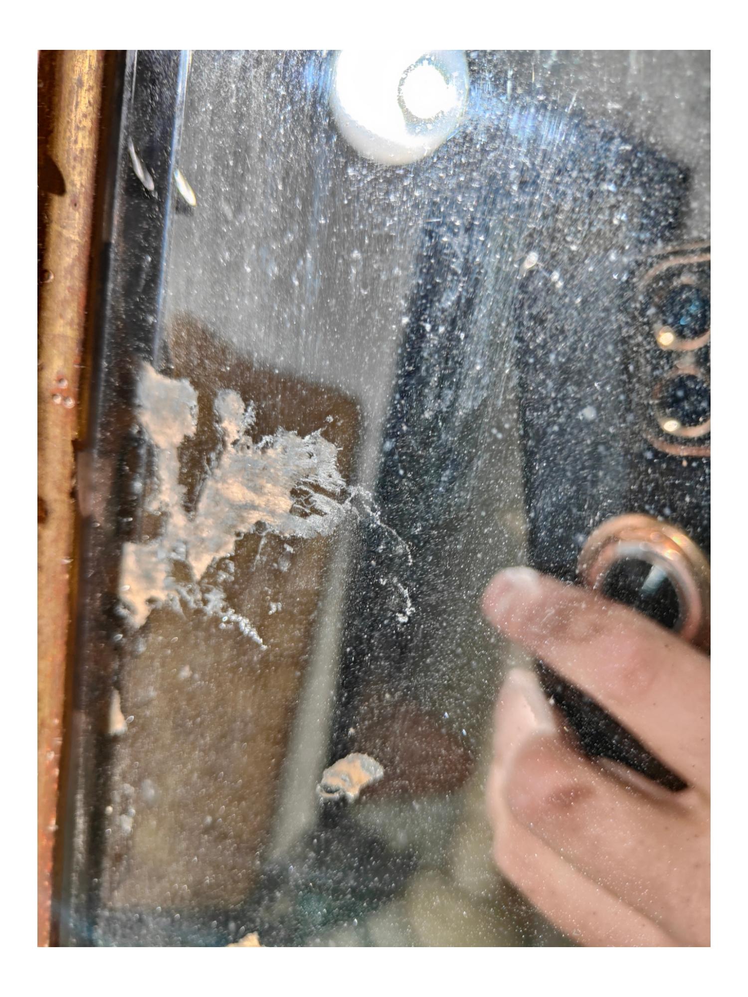 Elegant 18th Century French Mirror – Original Frame and Glass In Good Condition For Sale In Madrid, ES