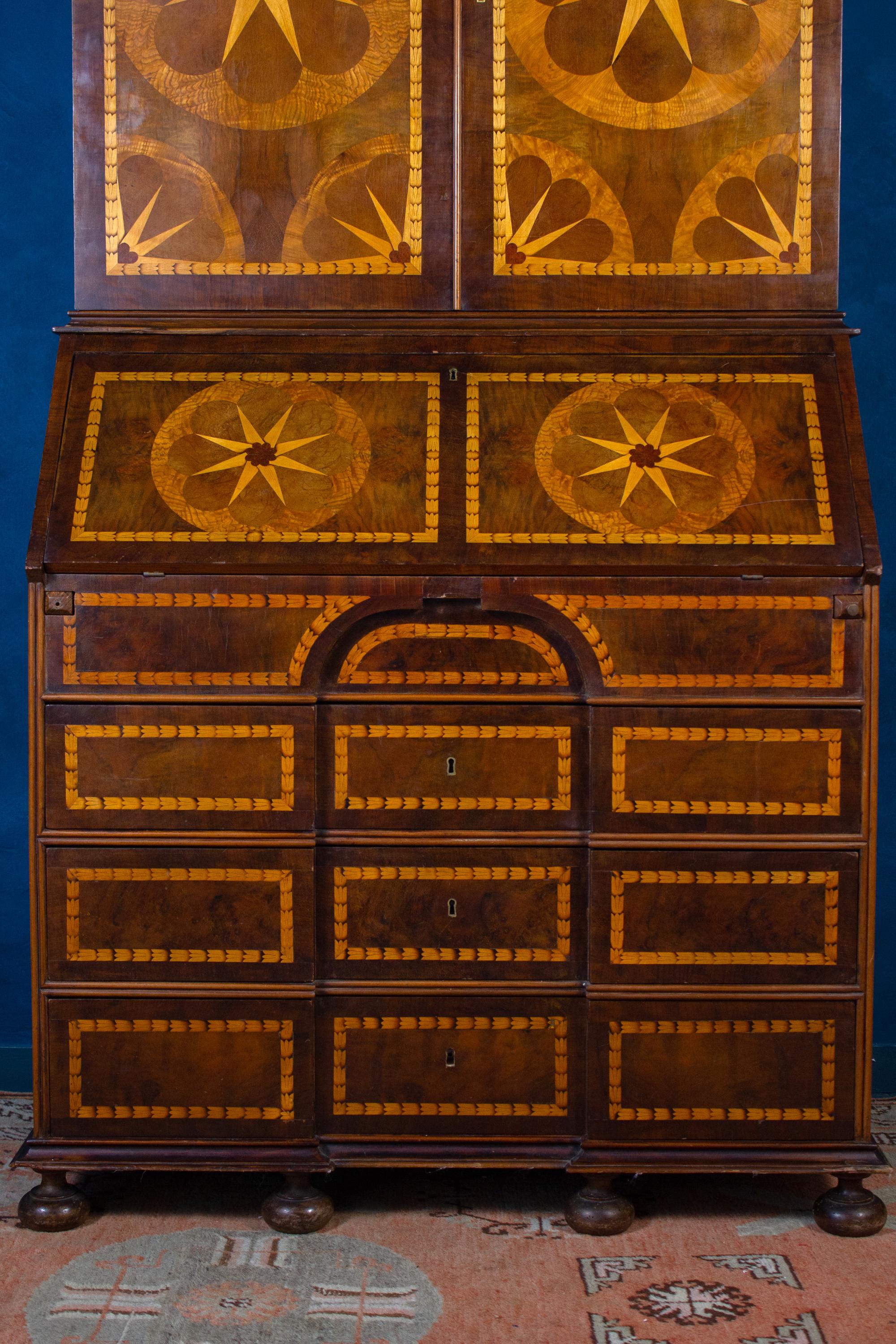 Elegant 19th Century Trumeau Cup Board or Cabinet For Sale 1