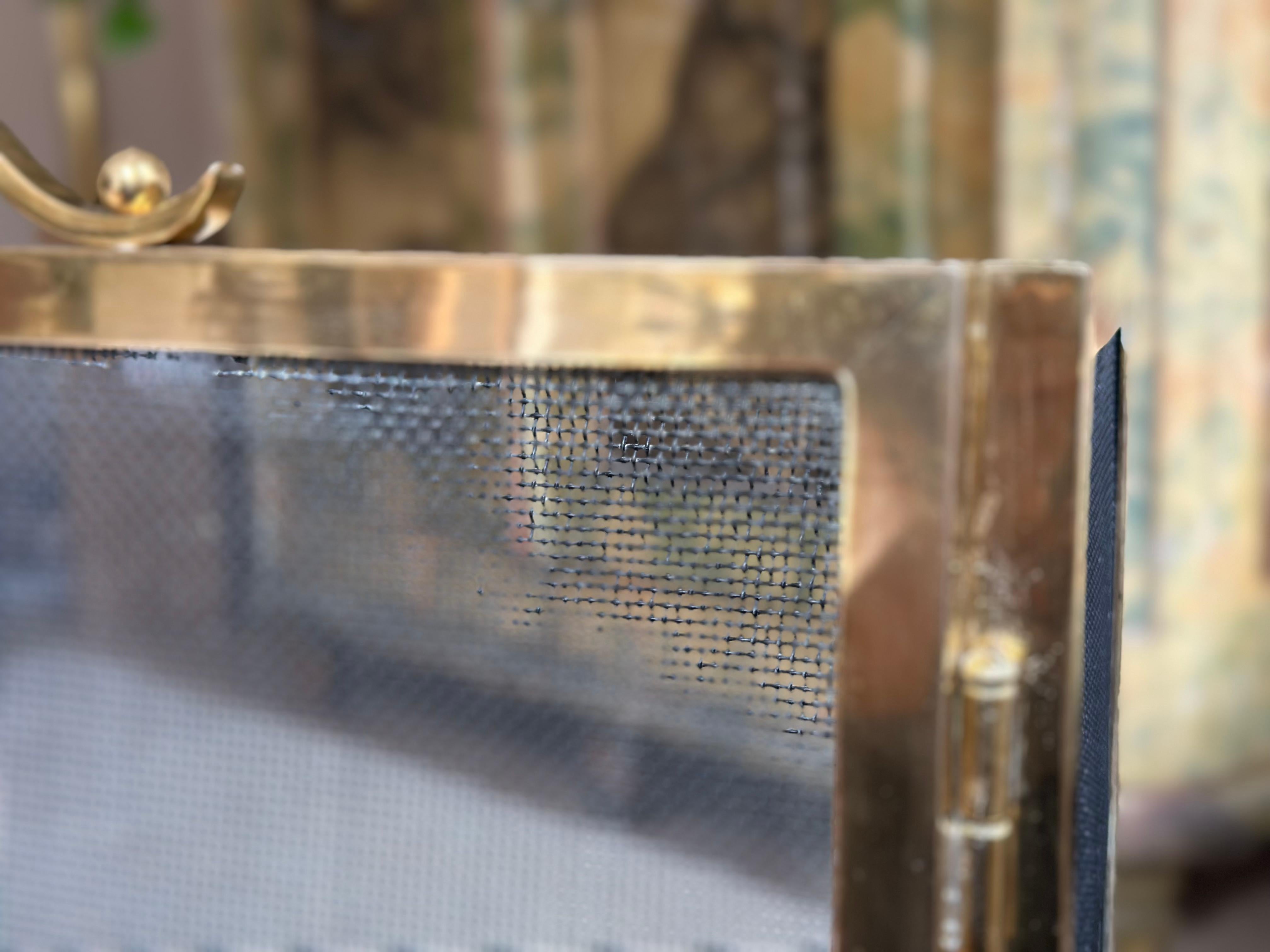 Elegant 1920s Art Deco Brass Fireplace Screen For Sale 12