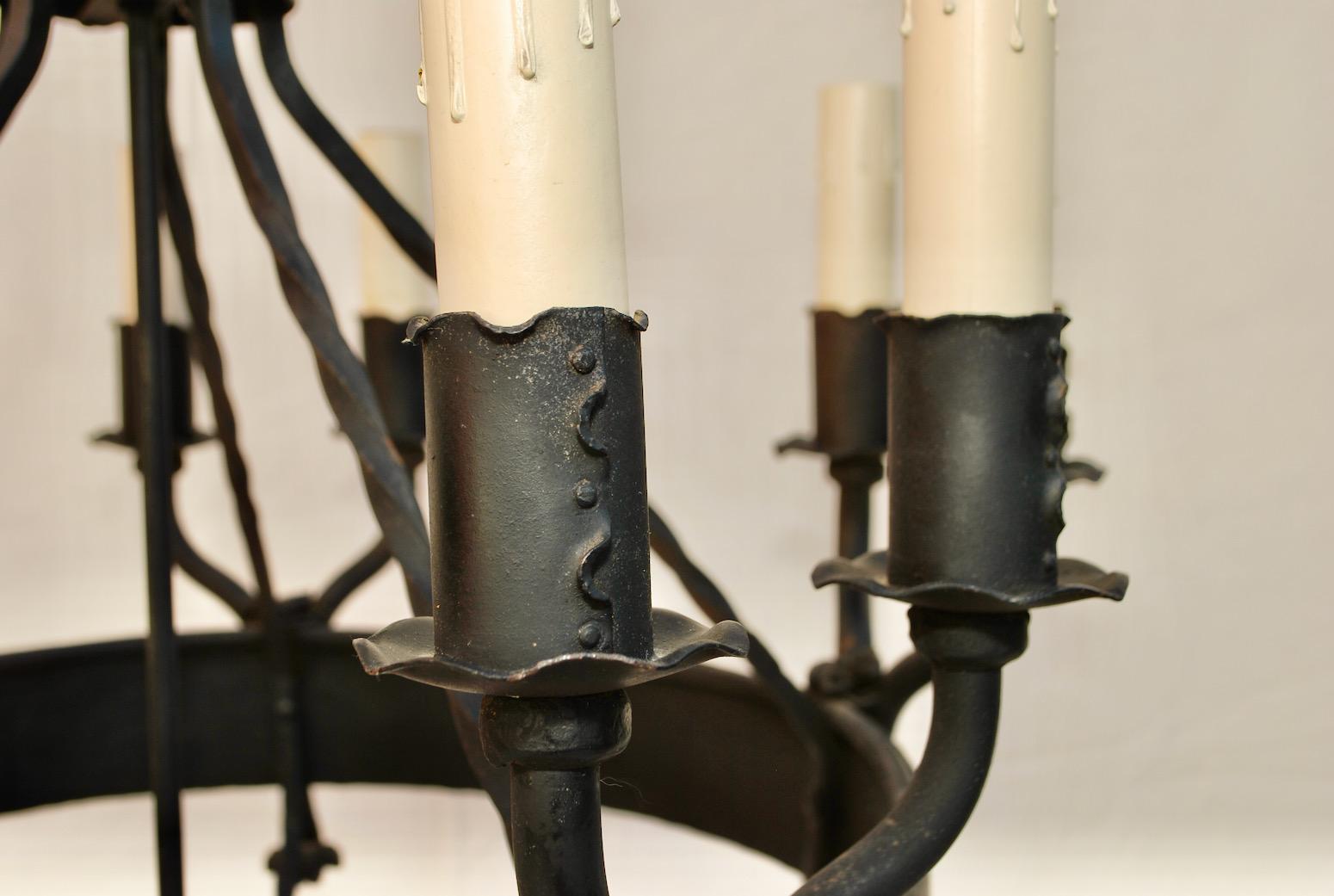 Early 20th Century Elegant 1920's Wrought Iron Chandelier For Sale