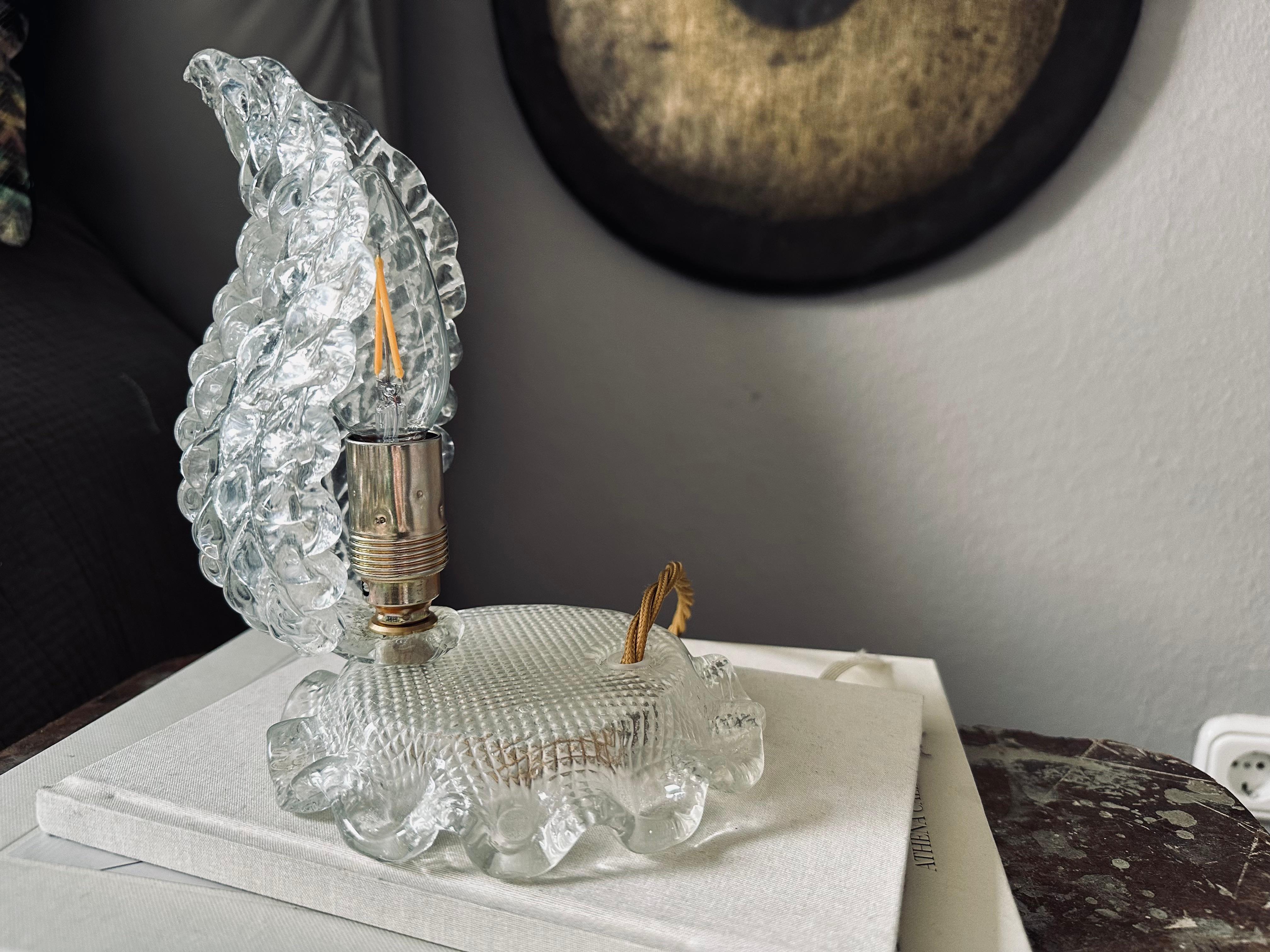 Elegant 1930s Art Deco Murano Glass Table Lamp Attributed to Ercole Barovier For Sale 5