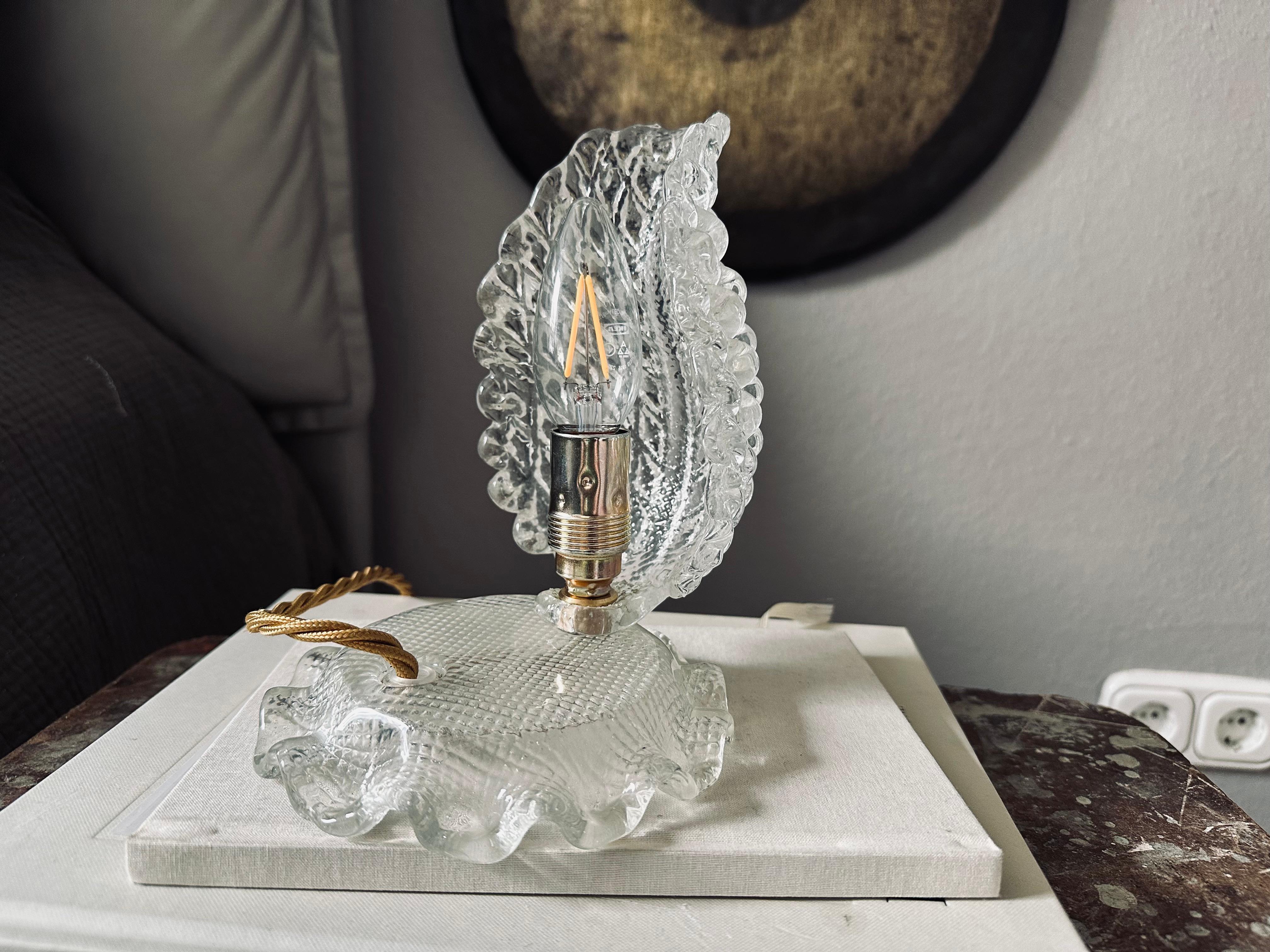 Elegant 1930s Art Deco Murano Glass Table Lamp Attributed to Ercole Barovier For Sale 6