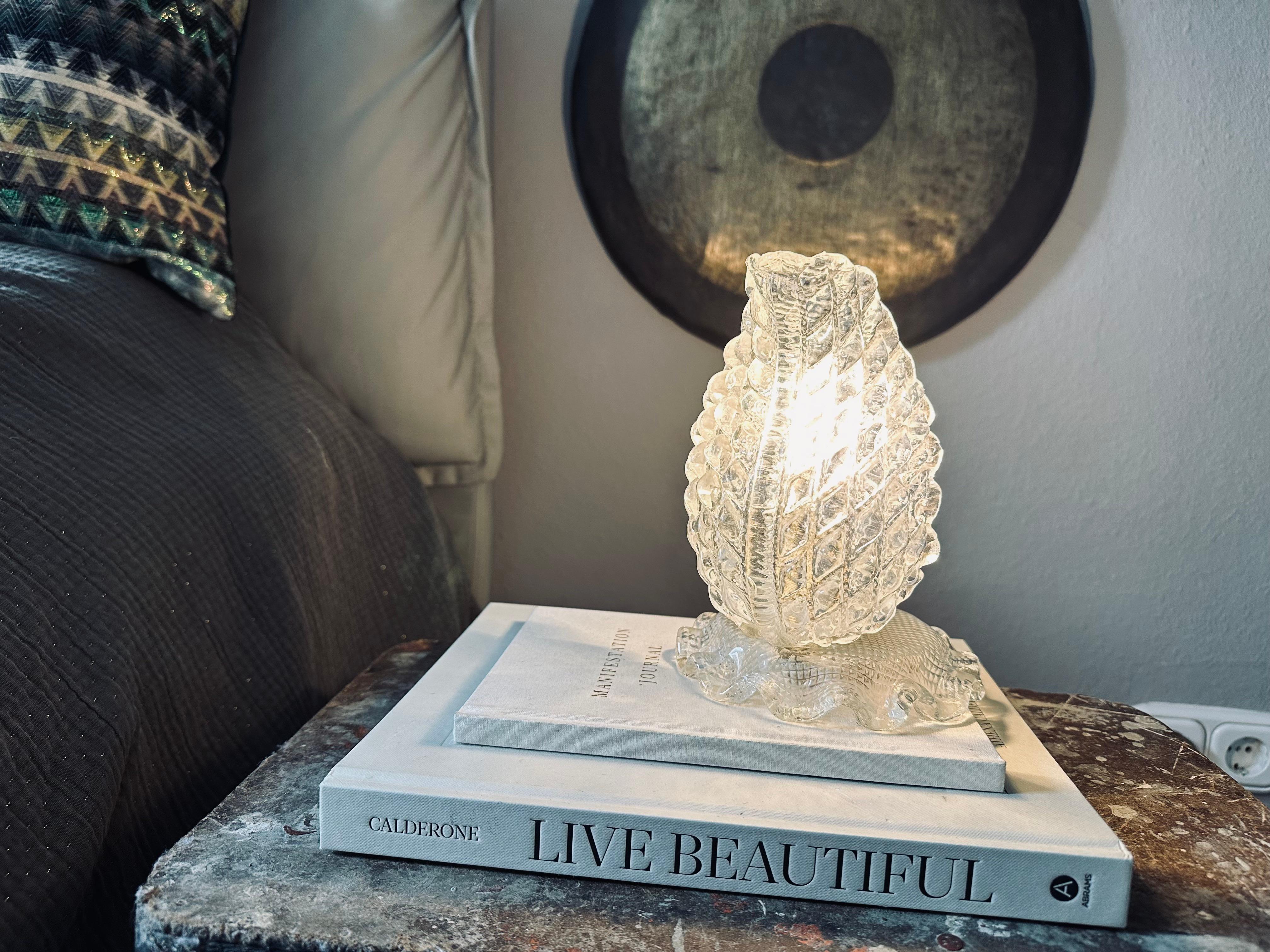 Italian Elegant 1930s Art Deco Murano Glass Table Lamp Attributed to Ercole Barovier For Sale