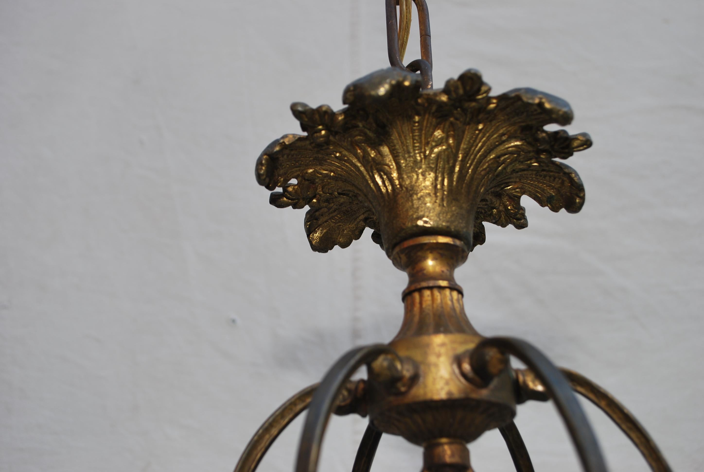 Elegant 1930's brass lantern For Sale 2