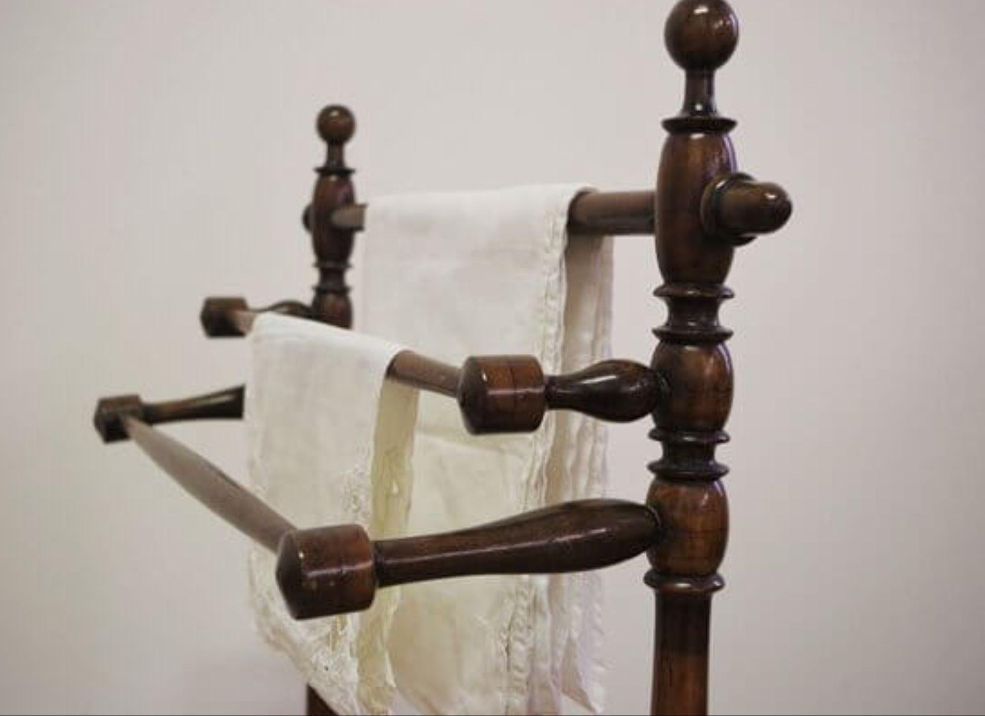 Elegant 1930s Walnut Towel Rack - A Refined Addition to Your Bathroom For Sale 5
