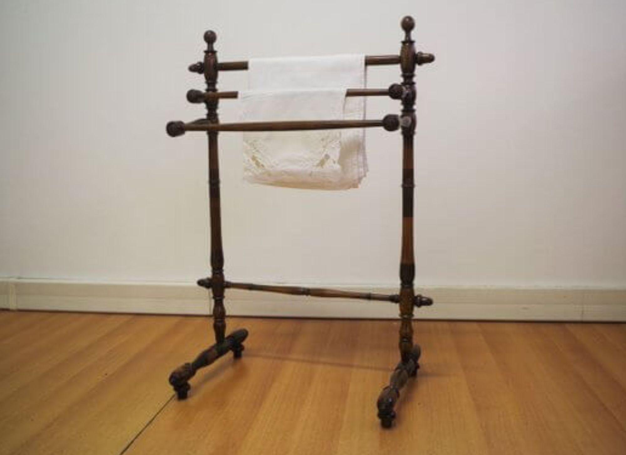 Elegant 1930s Walnut Towel Rack - A Refined Addition to Your Bathroom For Sale 3
