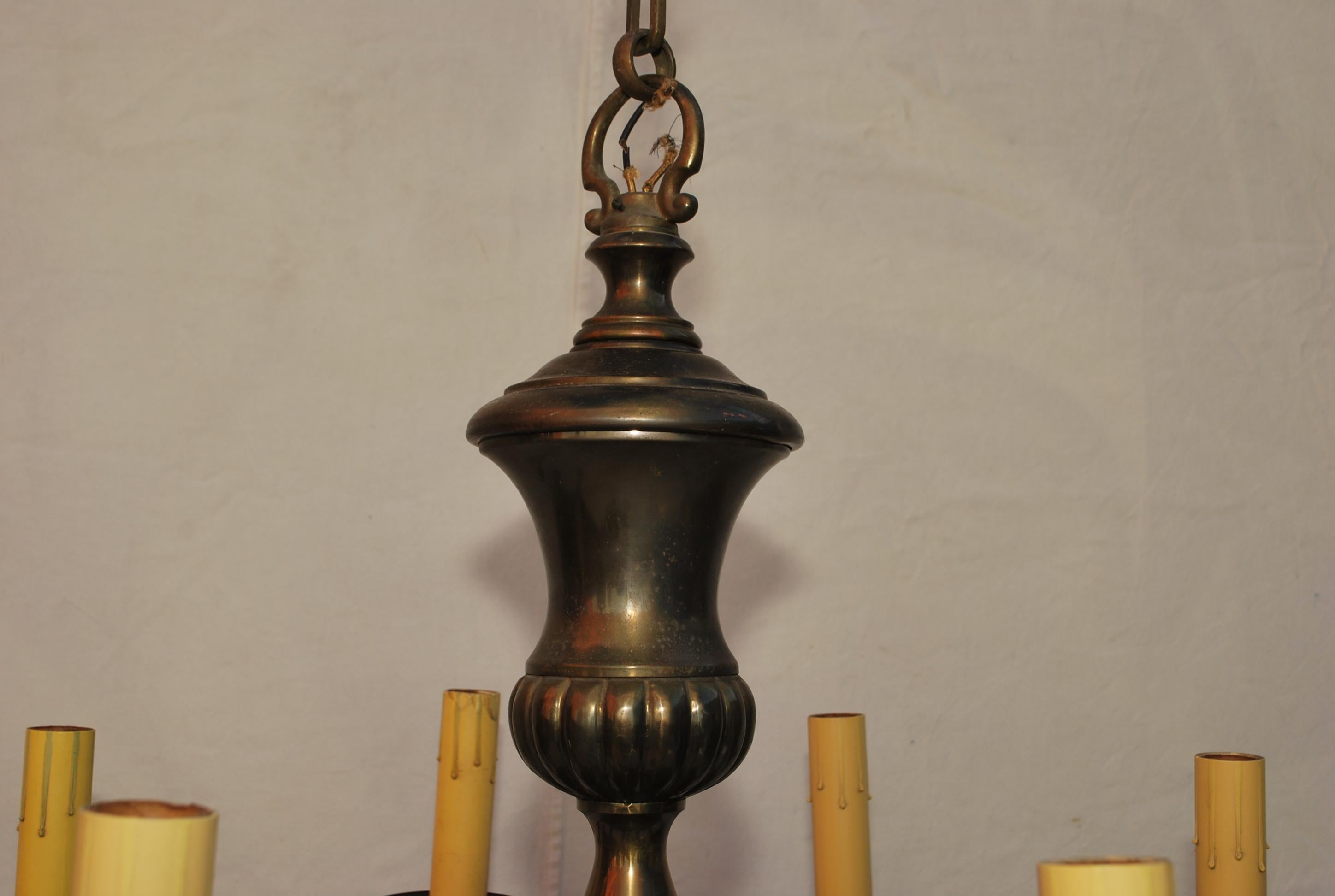 Elegant 1940's Brass chandelier For Sale 1