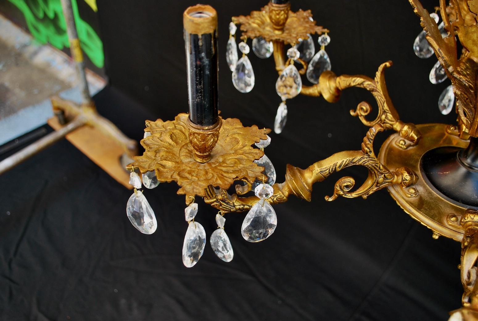 Mid-20th Century Elegant 1940s Brass Chandelier from Spain For Sale