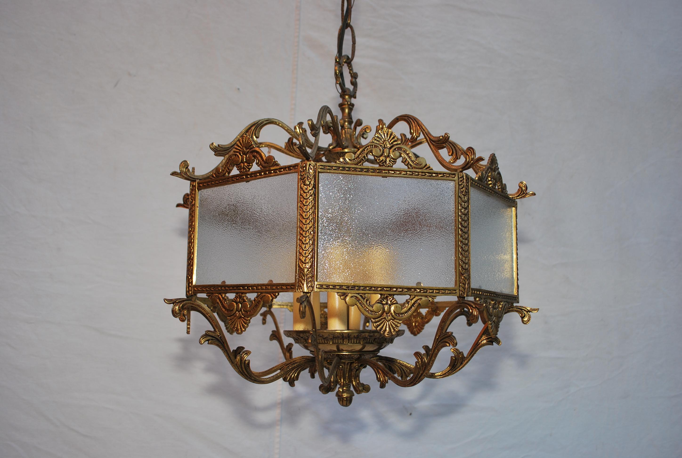 Elegante lanterne en laiton des années 1940 en vente 6