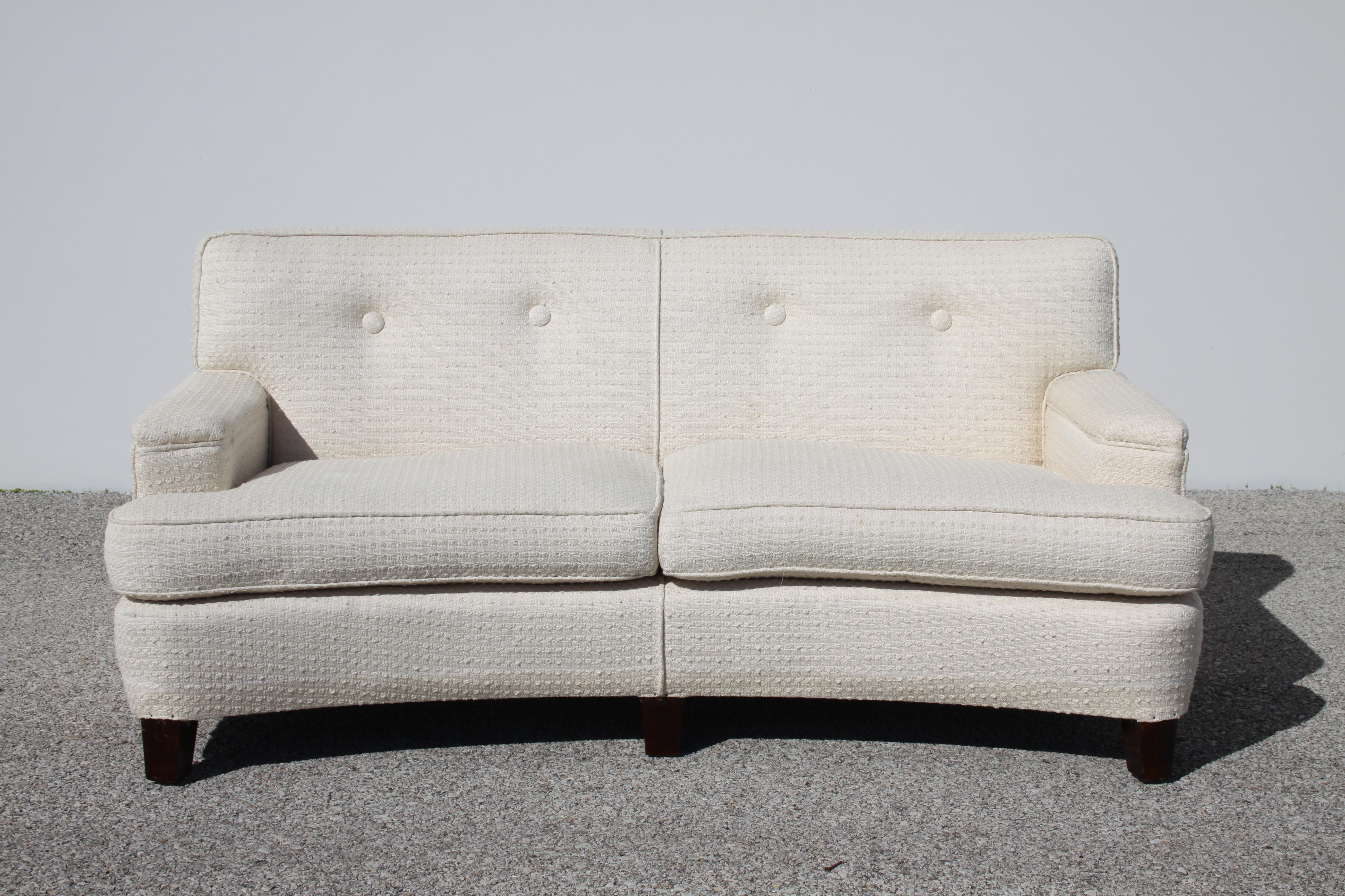 Edward Wormley für Moderne, geschwungenes Sofa auf Mahagonibeinen, 1940er Jahre  im Angebot 12