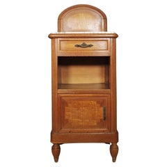 Elégante table de nuit italienne en noyer et marbre des années 1940  Table de chevet ancienne