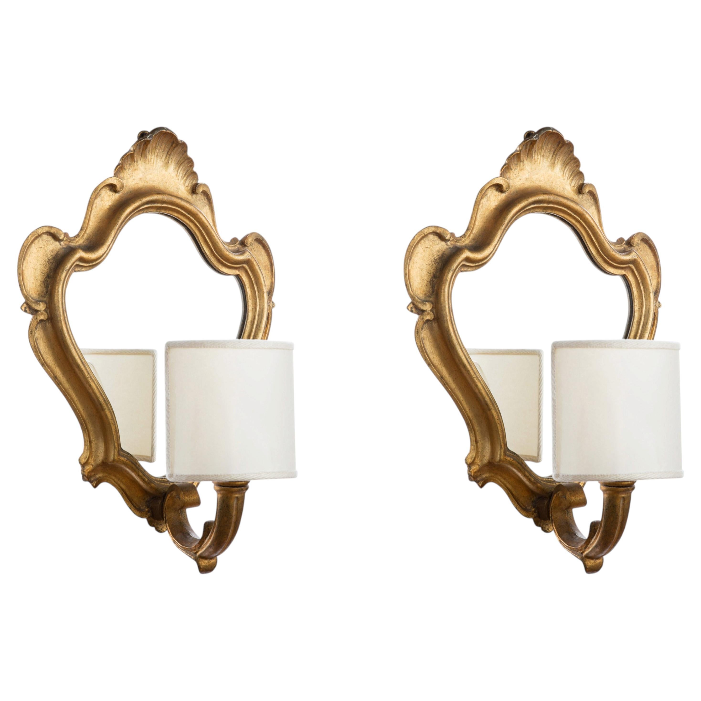 Elegant 1940s Pair of Italian Mirrored Girandoles oil gilded hand carved wood