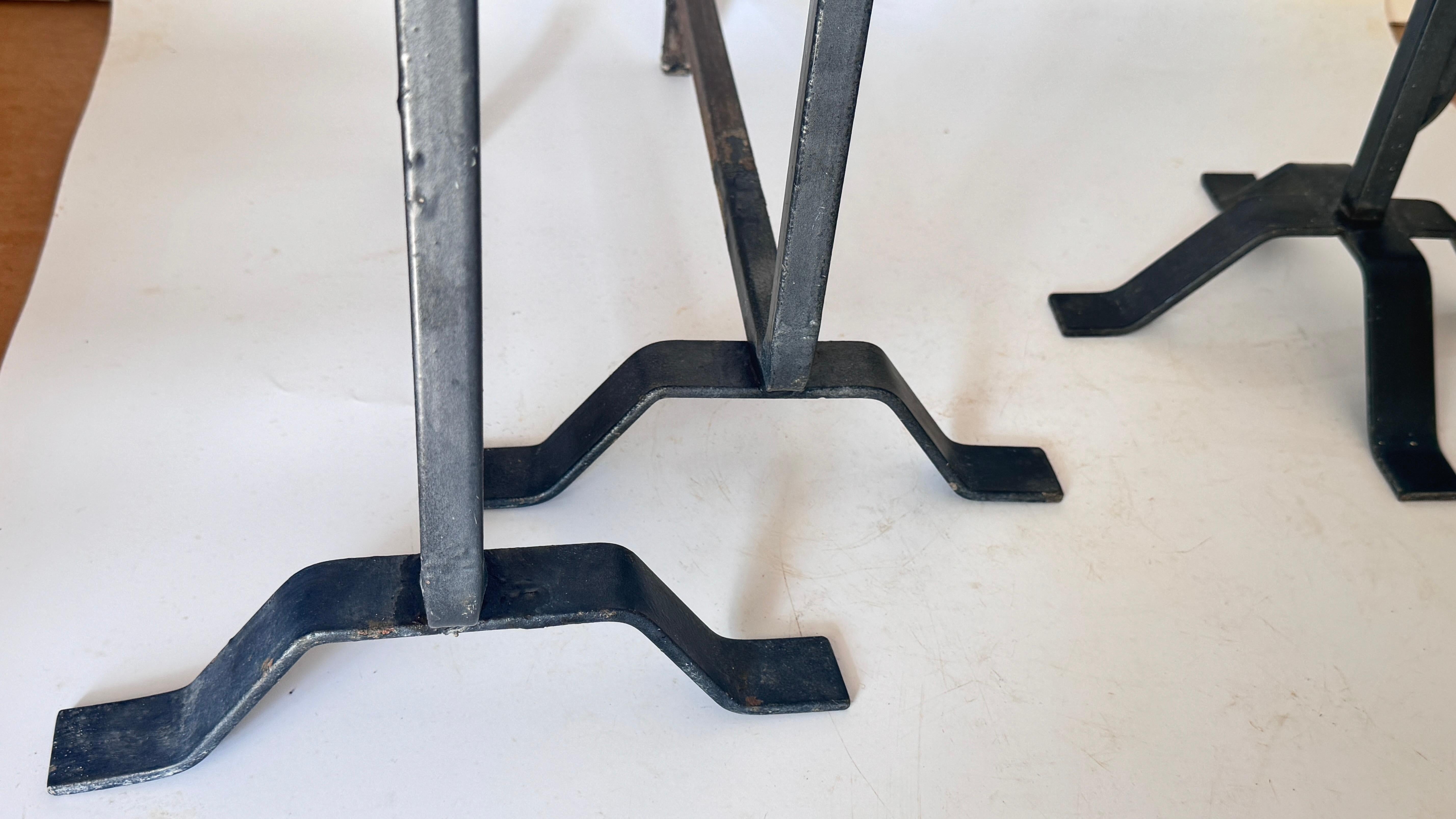 Elegant 1950s French Fireplace Tool Set Black Cast Iron with Polished Brass For Sale 3