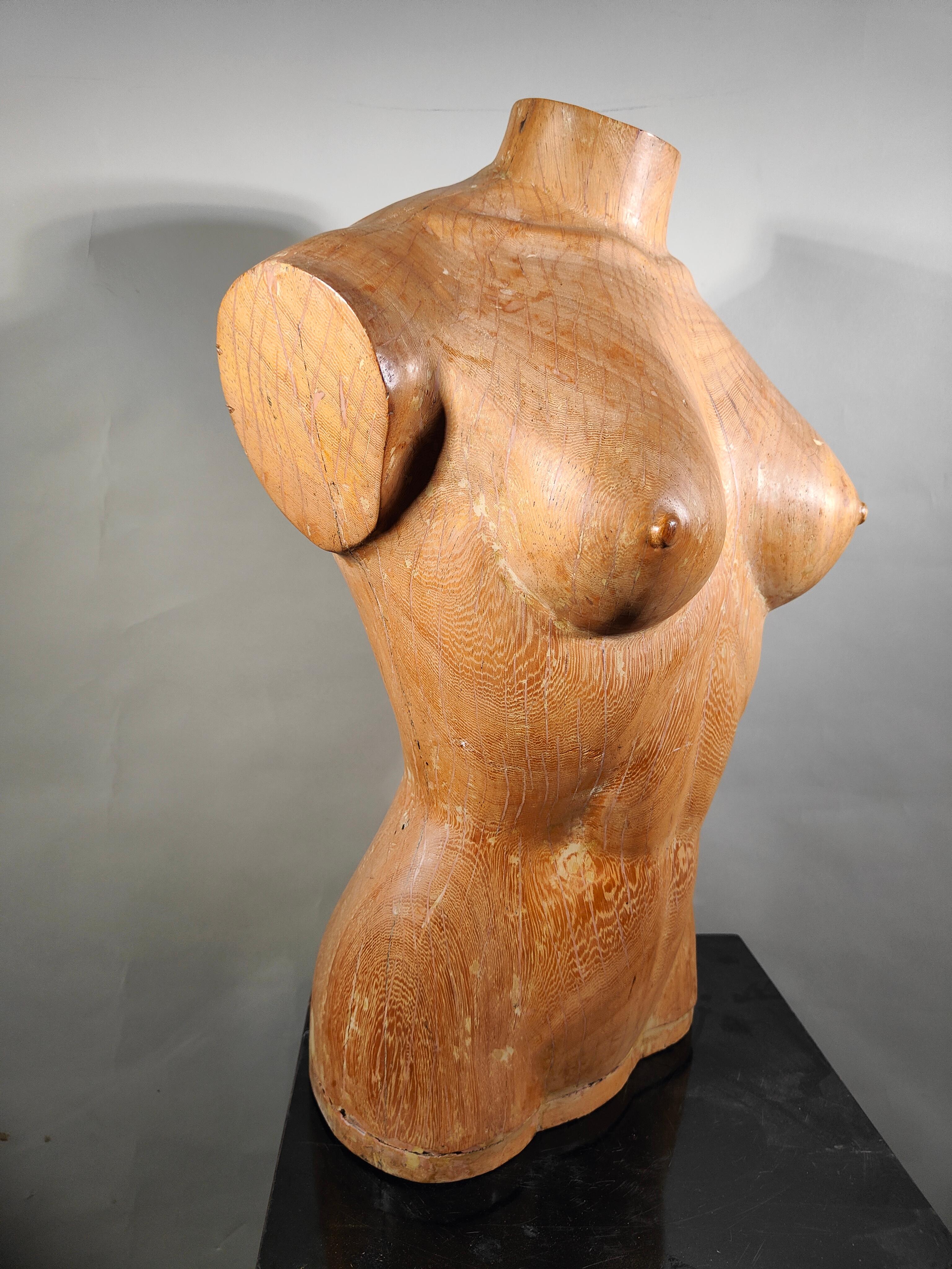 Elegant 1950s French Wooden Female Torso: Sculpted Solid Wood Craftsmanship For Sale 2