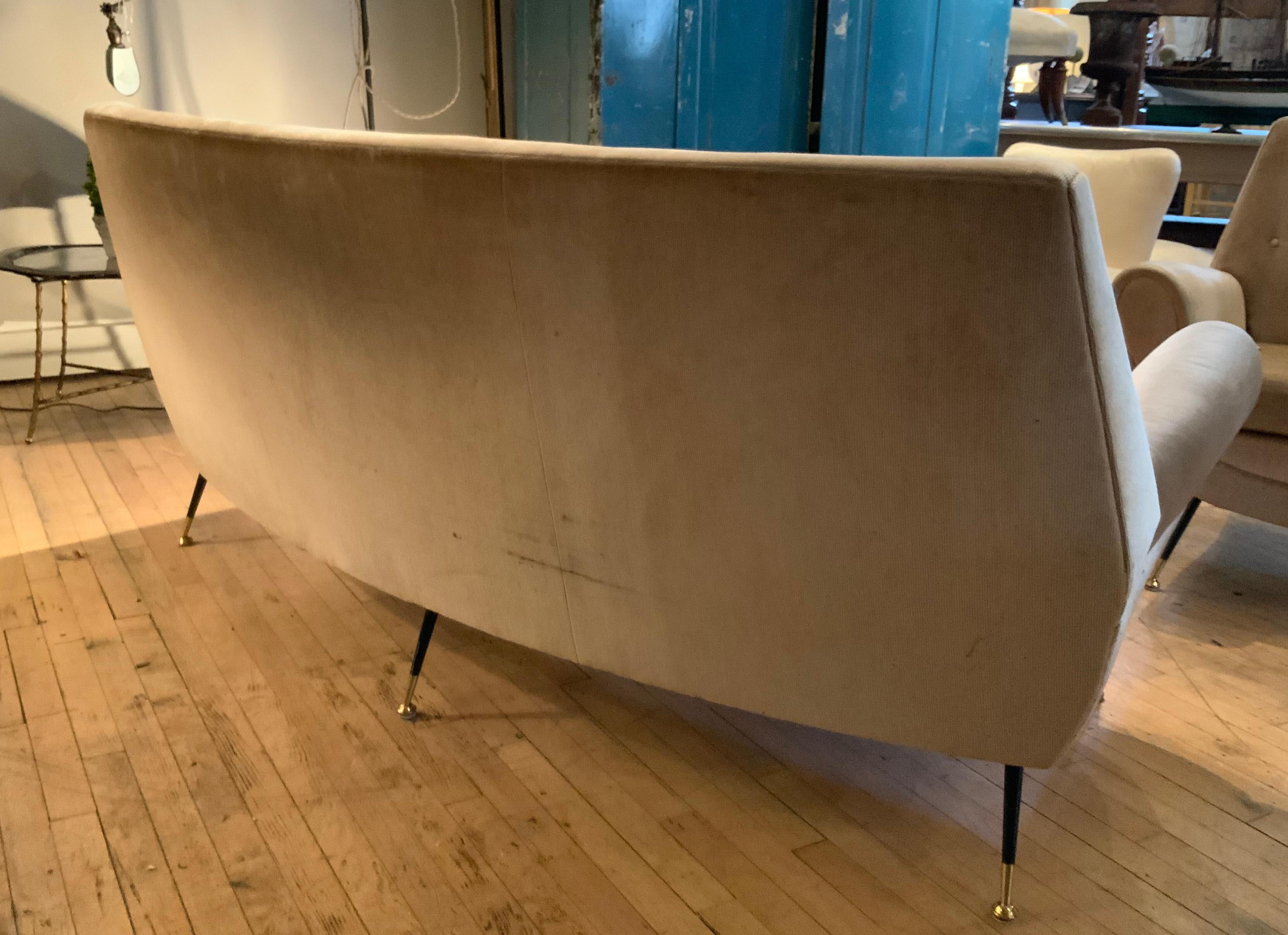 Elegant 1950's Italian Curved Sofa In Good Condition For Sale In Hudson, NY
