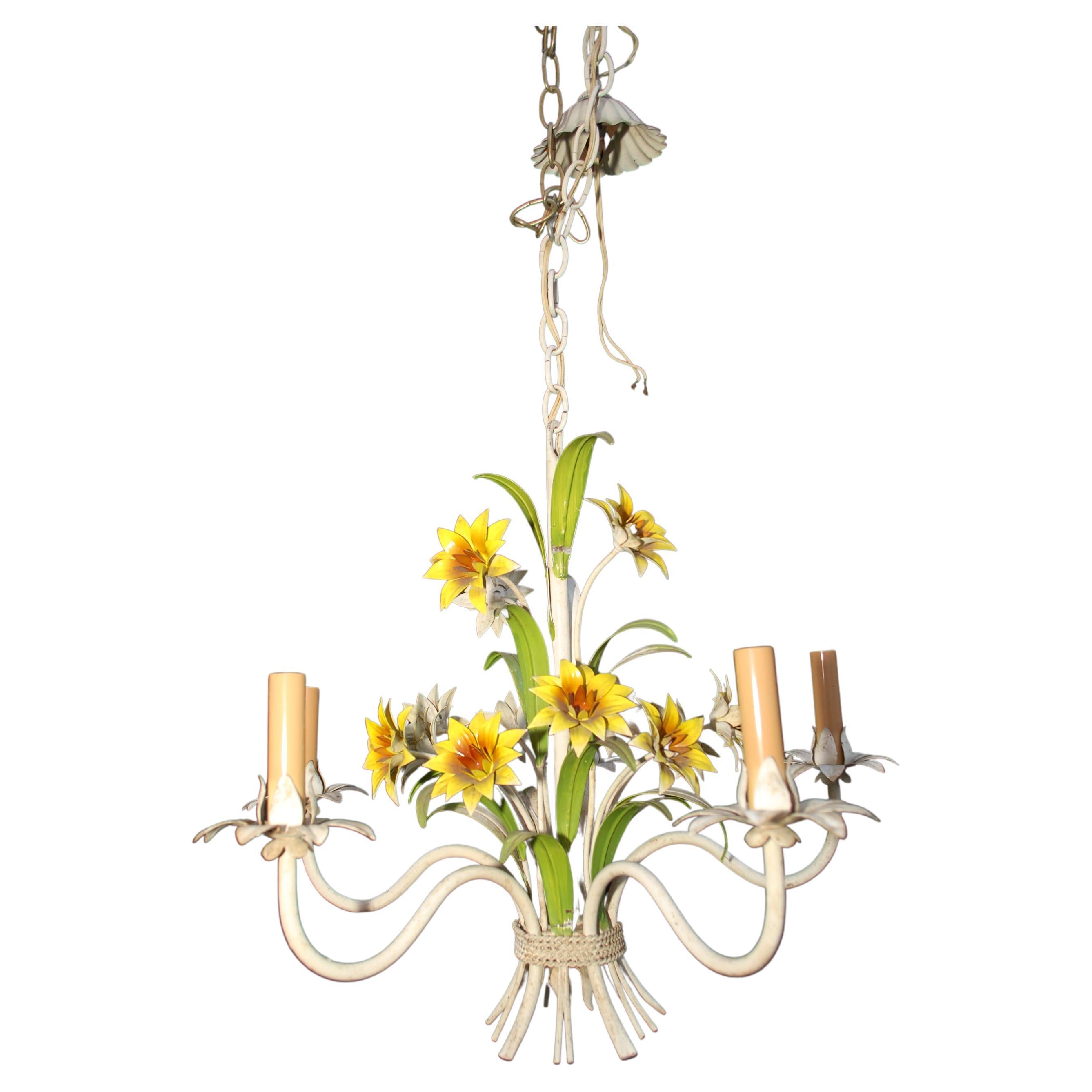 Elegant 1950s Italian Tole Floral Chandelier For Sale