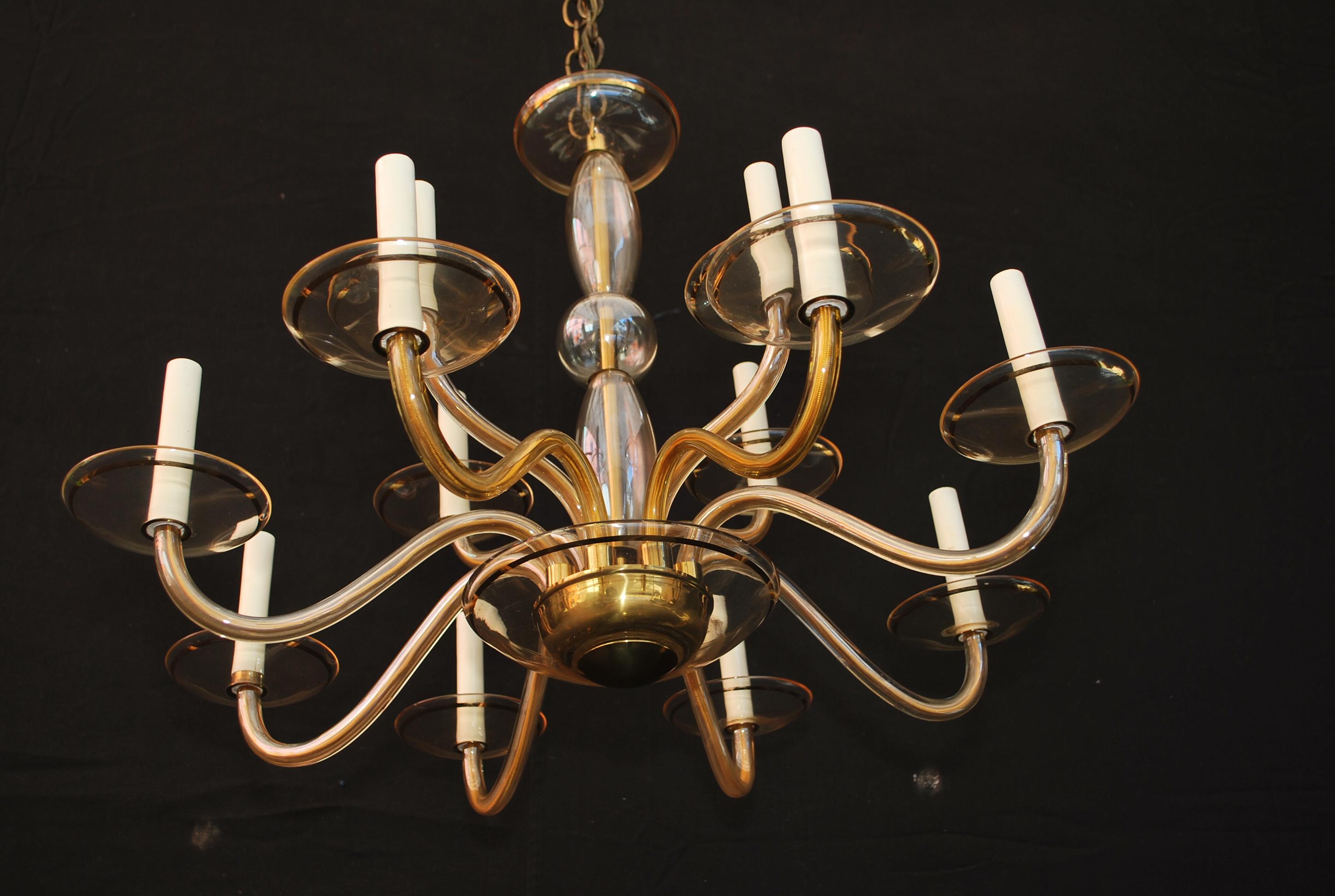 Elegant 1950's Murano chandelier For Sale 1
