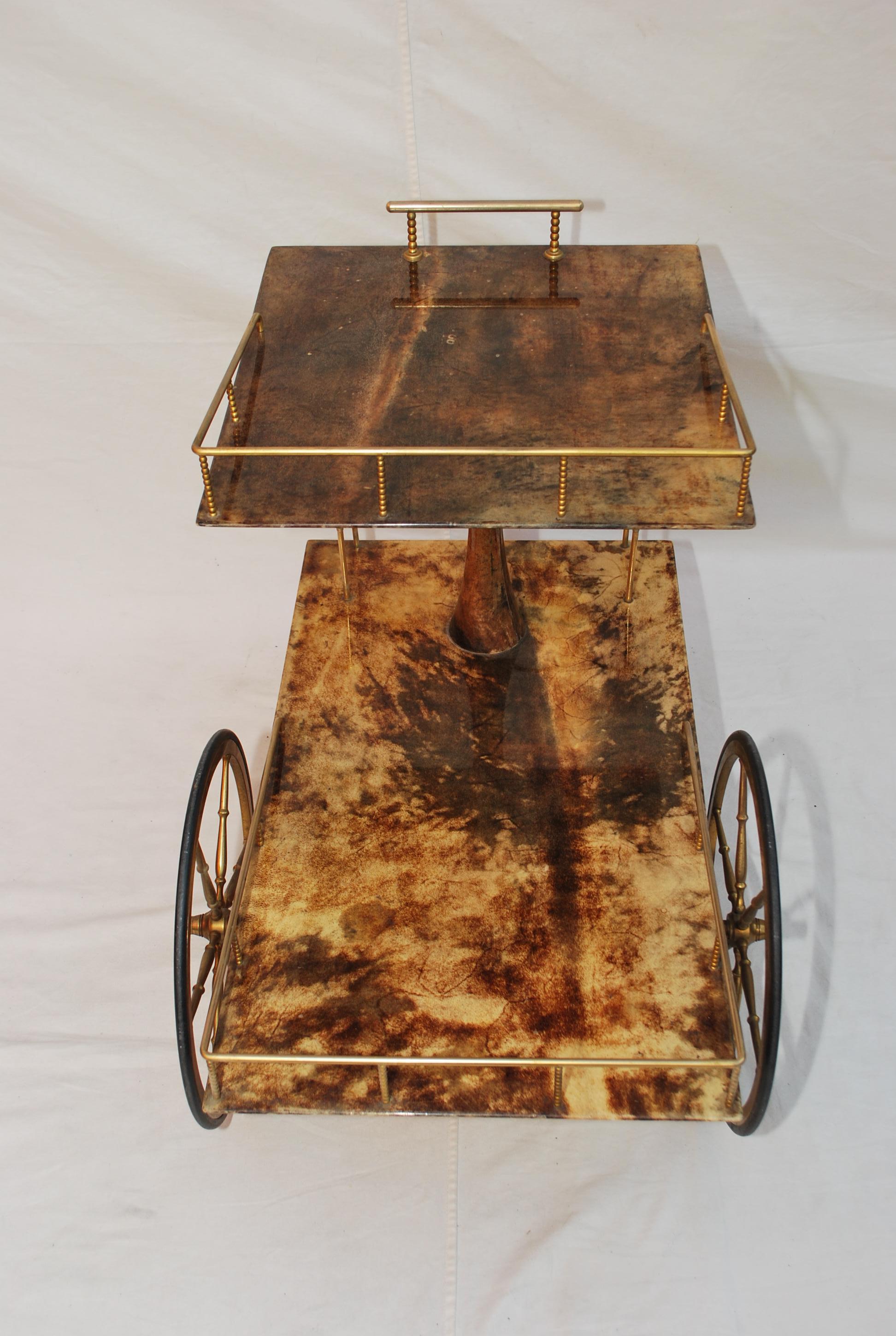 Eleganter Barwagen aus Ziegenleder aus den 1960er Jahren von Aldo Tura (Italienisch) im Angebot
