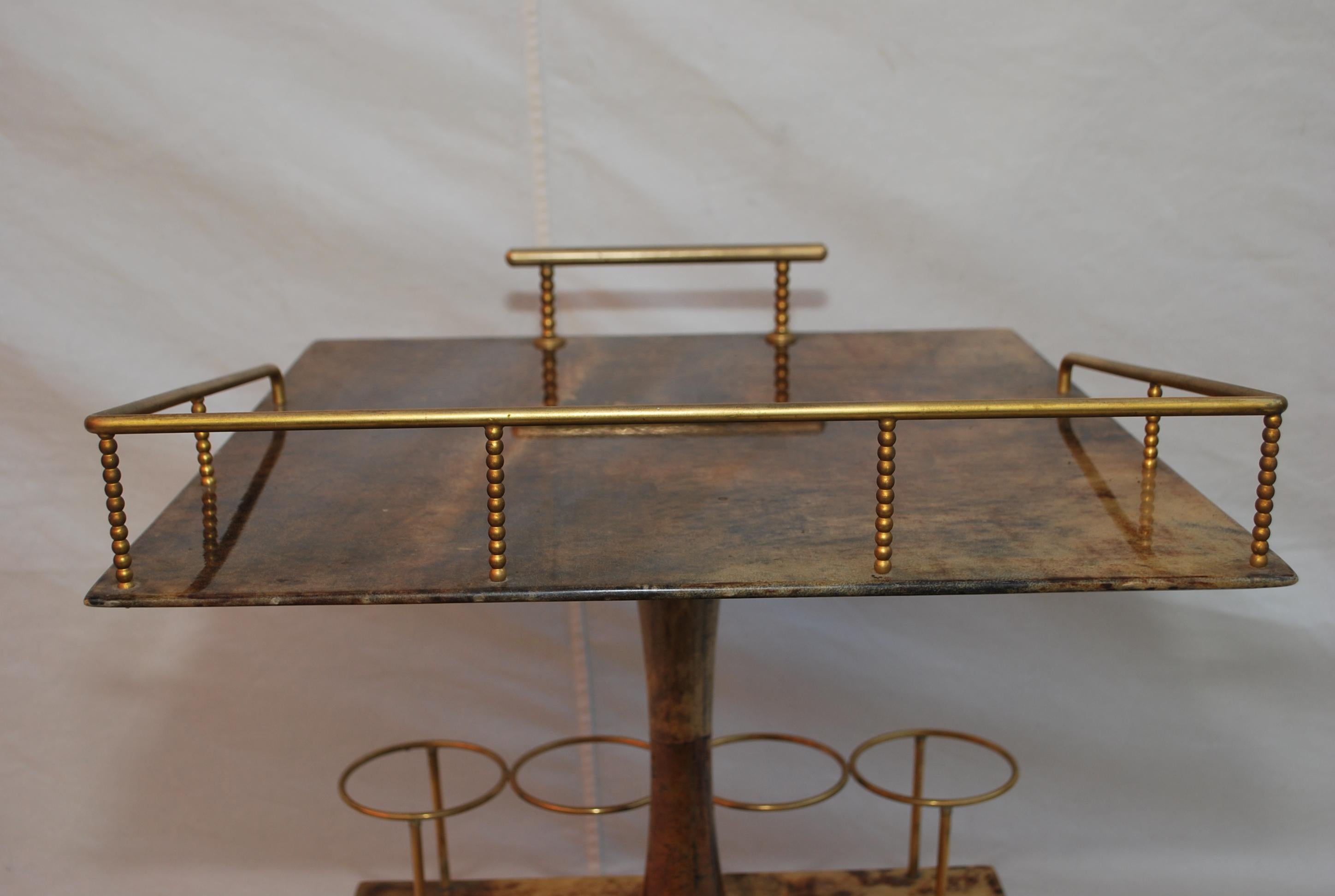Eleganter Barwagen aus Ziegenleder aus den 1960er Jahren von Aldo Tura (Messing) im Angebot