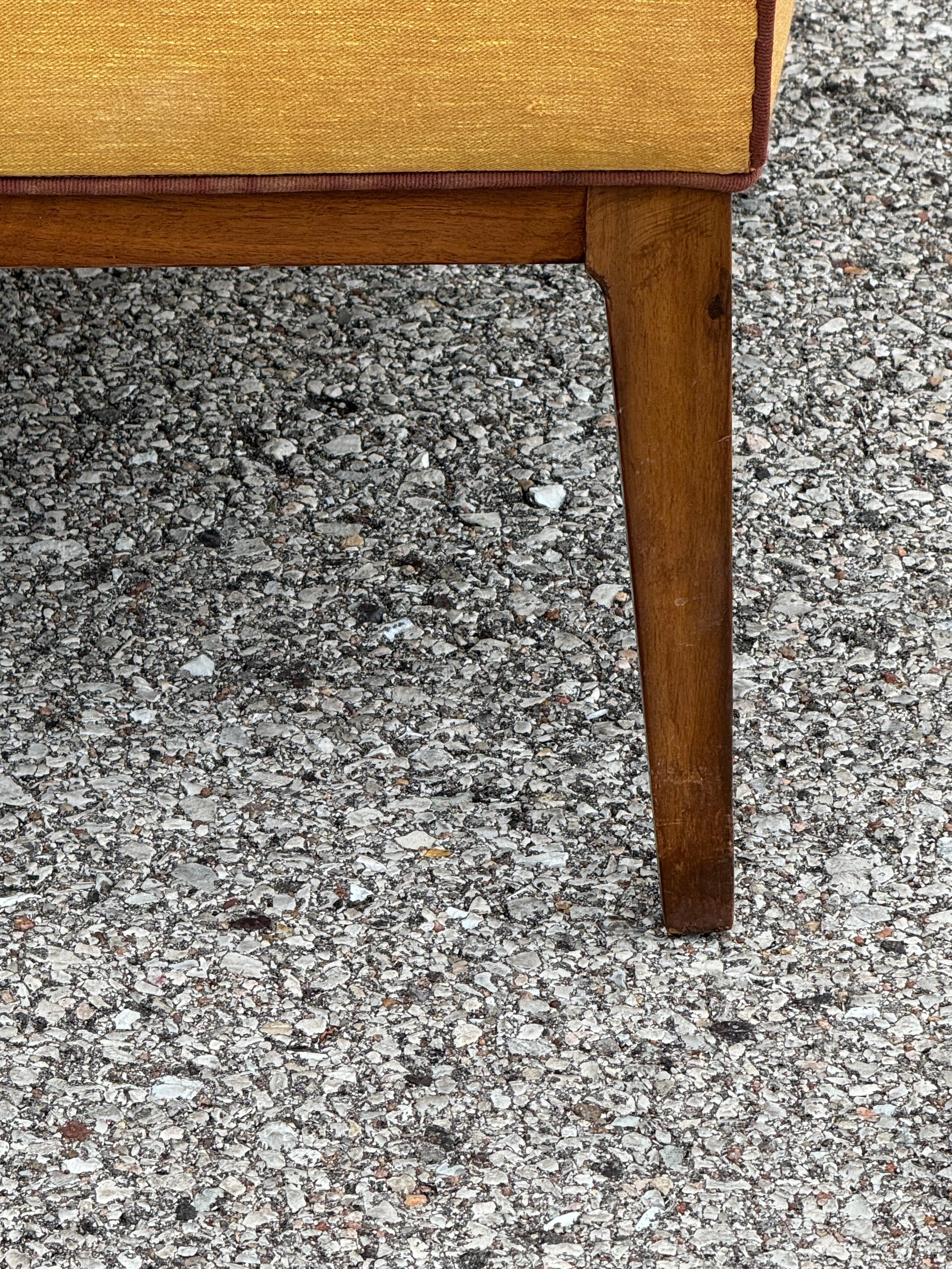 Elegant 1960s Mid-Century Modern Jens Risom Designed Sofa or Settee & Wood Frame For Sale 9