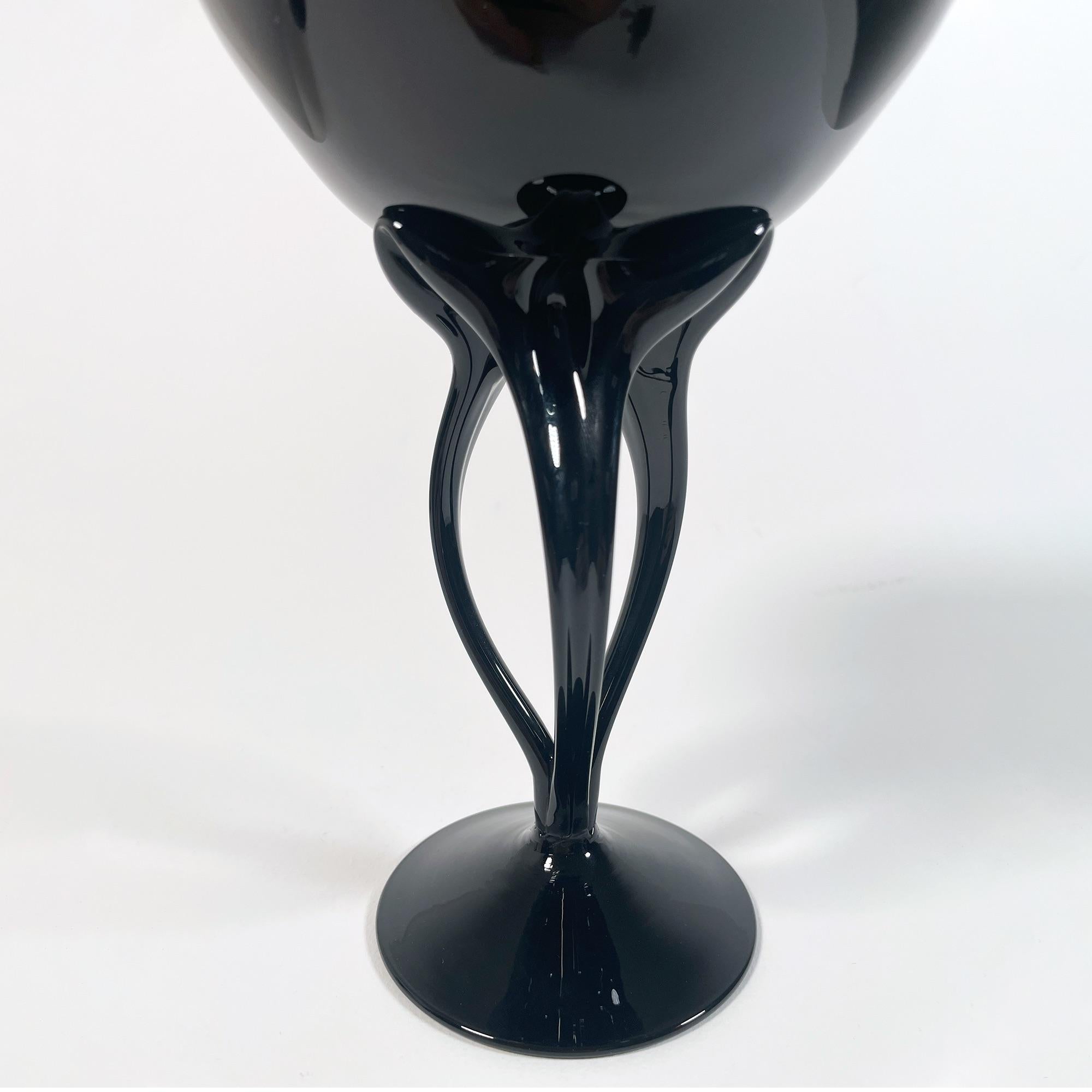 Elegante 1960er Murano-Schalen aus schwarzem Glas (20. Jahrhundert) im Angebot