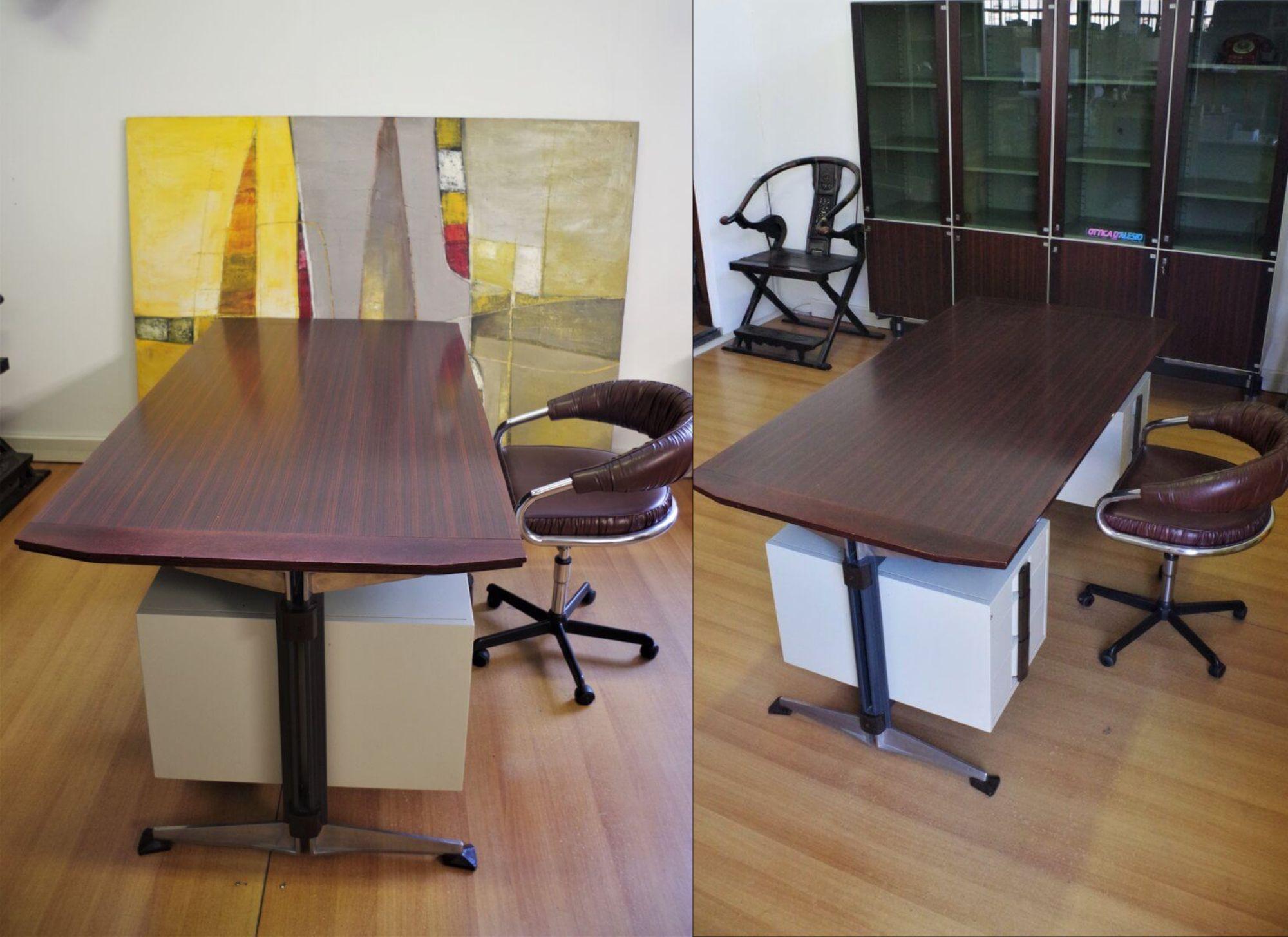 Elegant 1960s Office Desk with Display Cabinet by Giaiotti Spa – A Mid-Century I in vendita 4