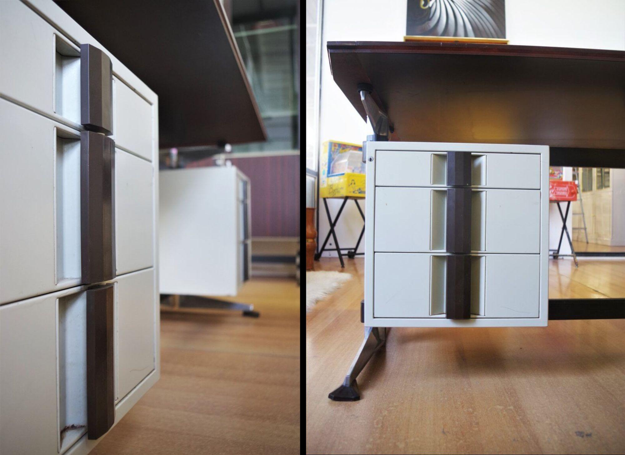 Elegant 1960s Office Desk with Display Cabinet by Giaiotti Spa – A Mid-Century I in vendita 8