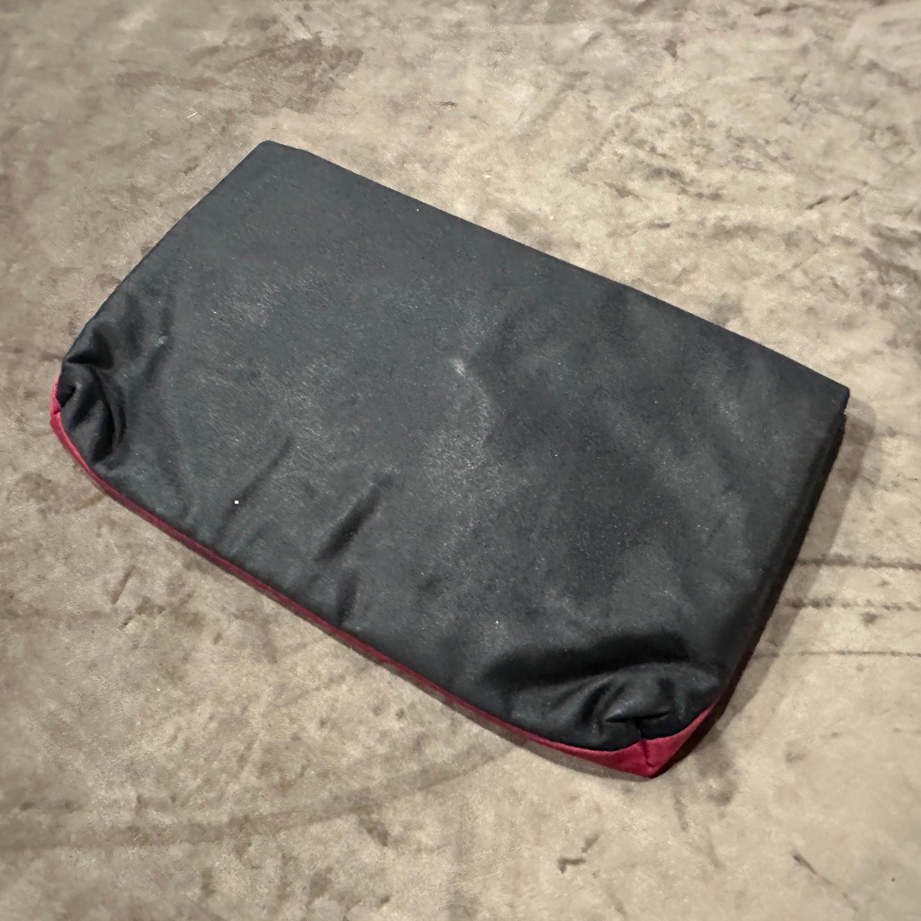 Elegant 1960s Vintage Sorelle Fontana Silk and Leather Evening Clutch For Sale 7