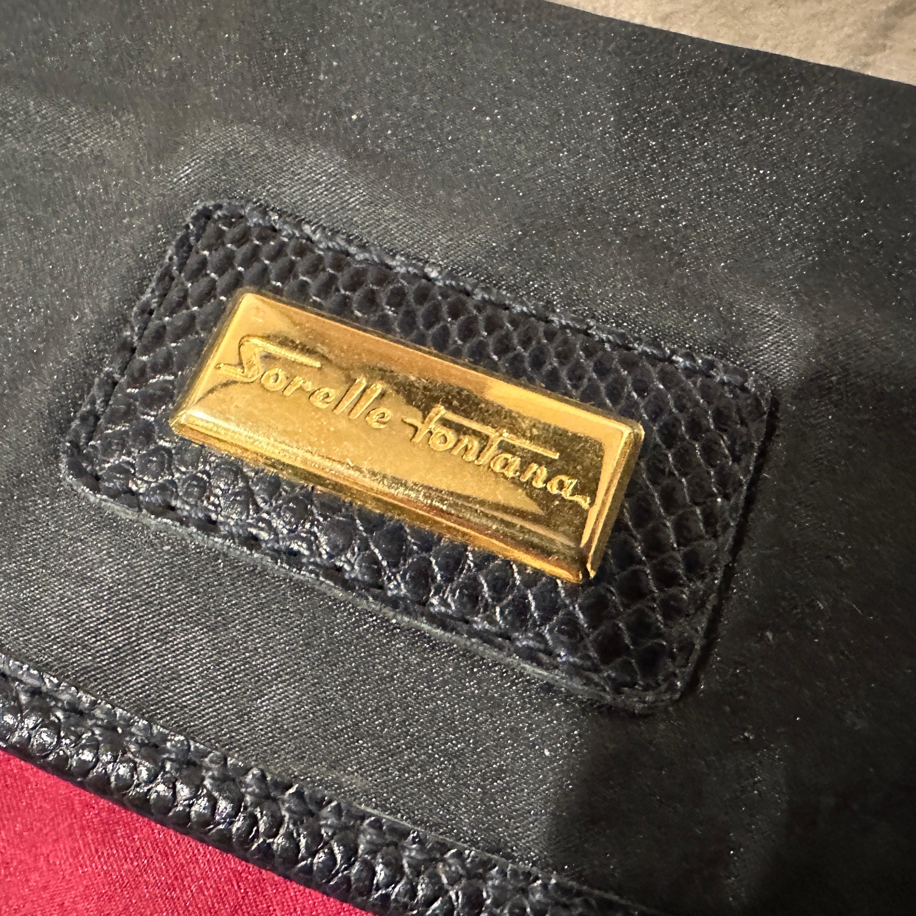 Women's Elegant 1960s Vintage Sorelle Fontana Silk and Leather Evening Clutch For Sale