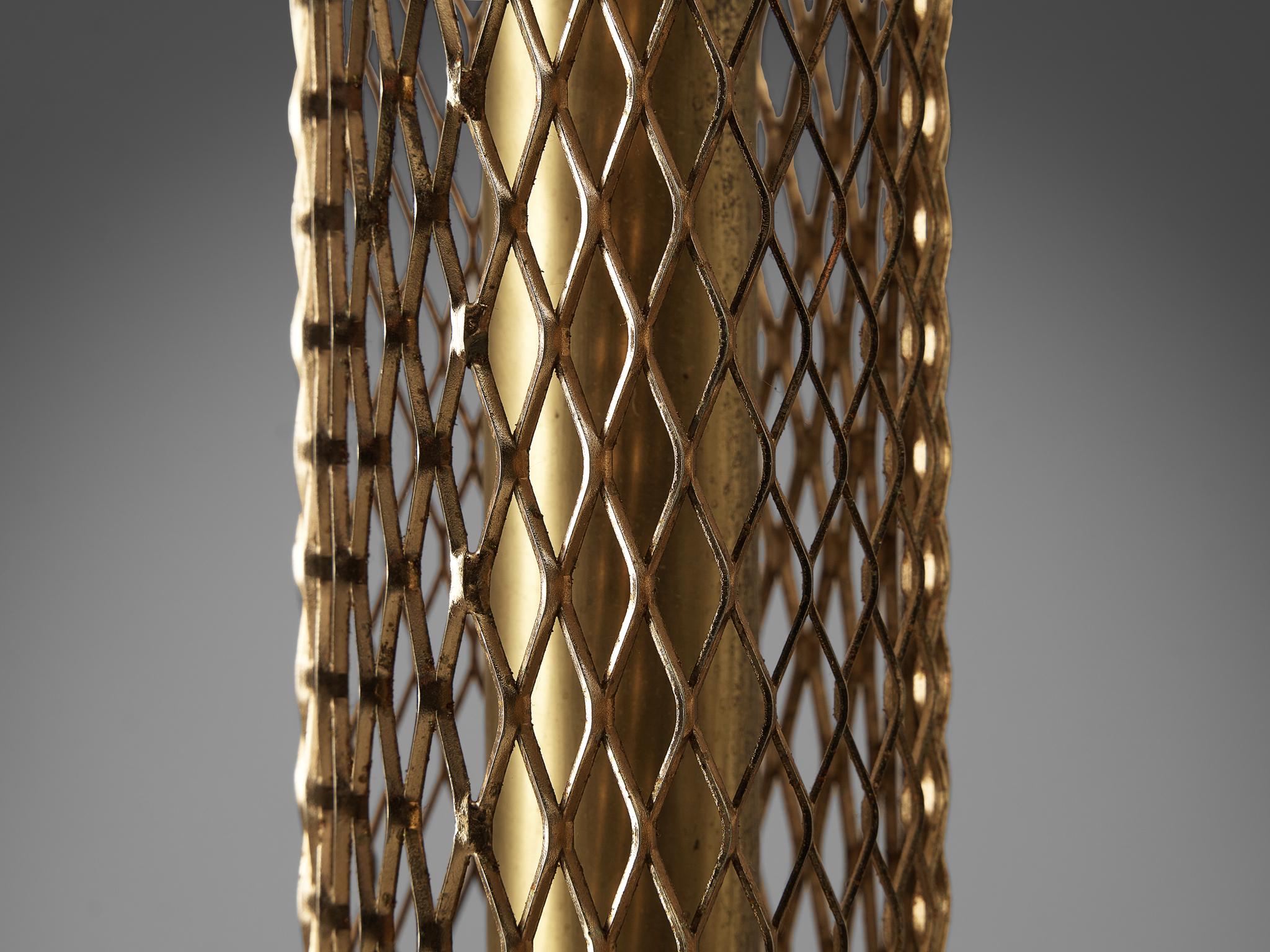 Mid-Century Modern Elegant 1970s Floor Lamp in Brass