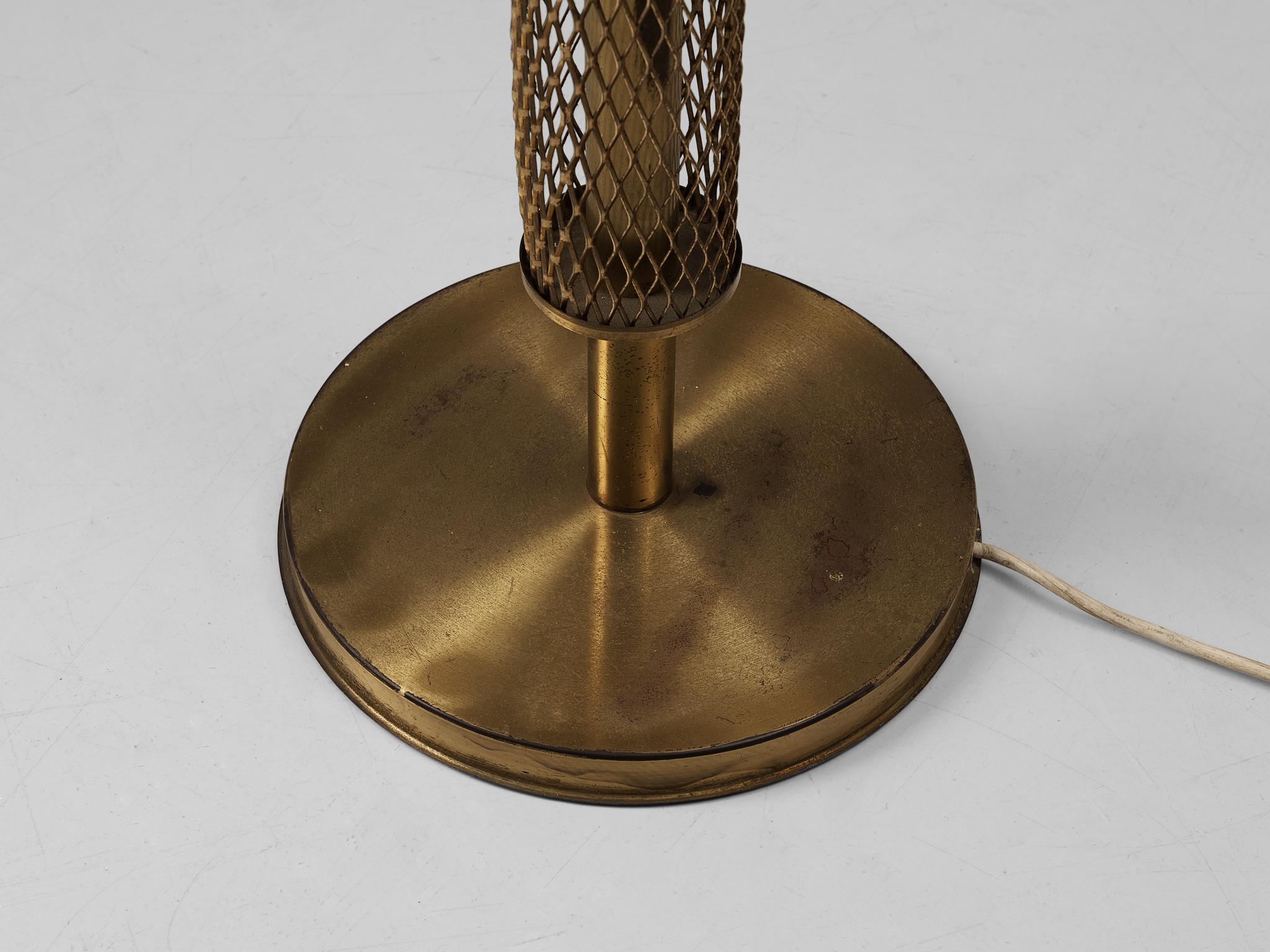 Elegant 1970s Floor Lamp in Brass In Good Condition In Waalwijk, NL