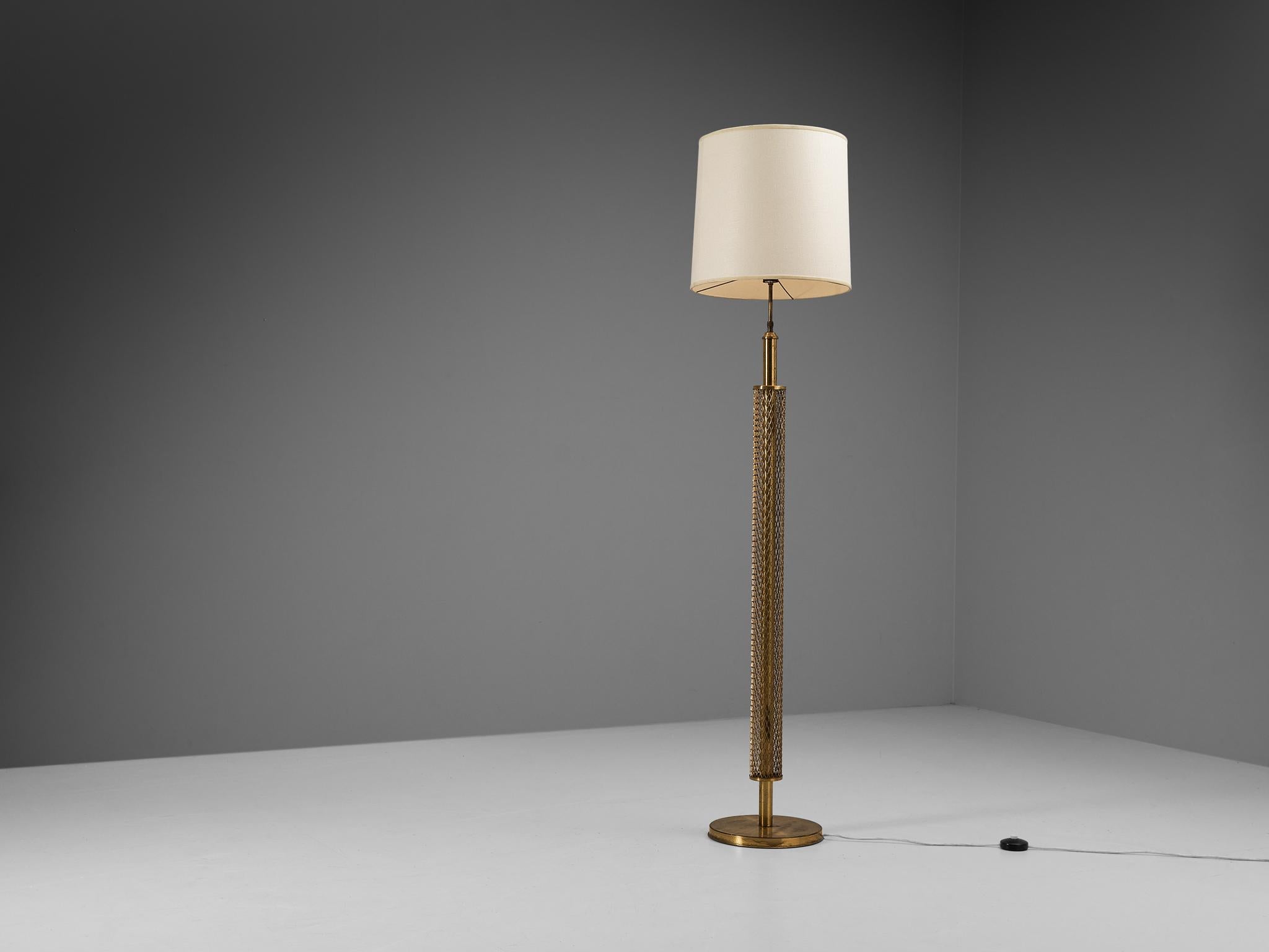 Elegant 1970s Floor Lamp in Brass 2