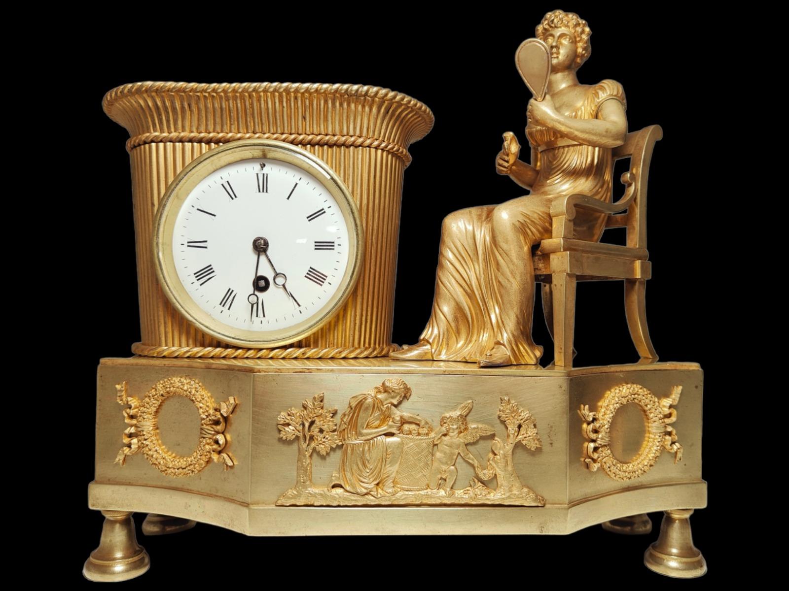 Élégante horloge Empire en bronze du XIXe siècle en vente 5