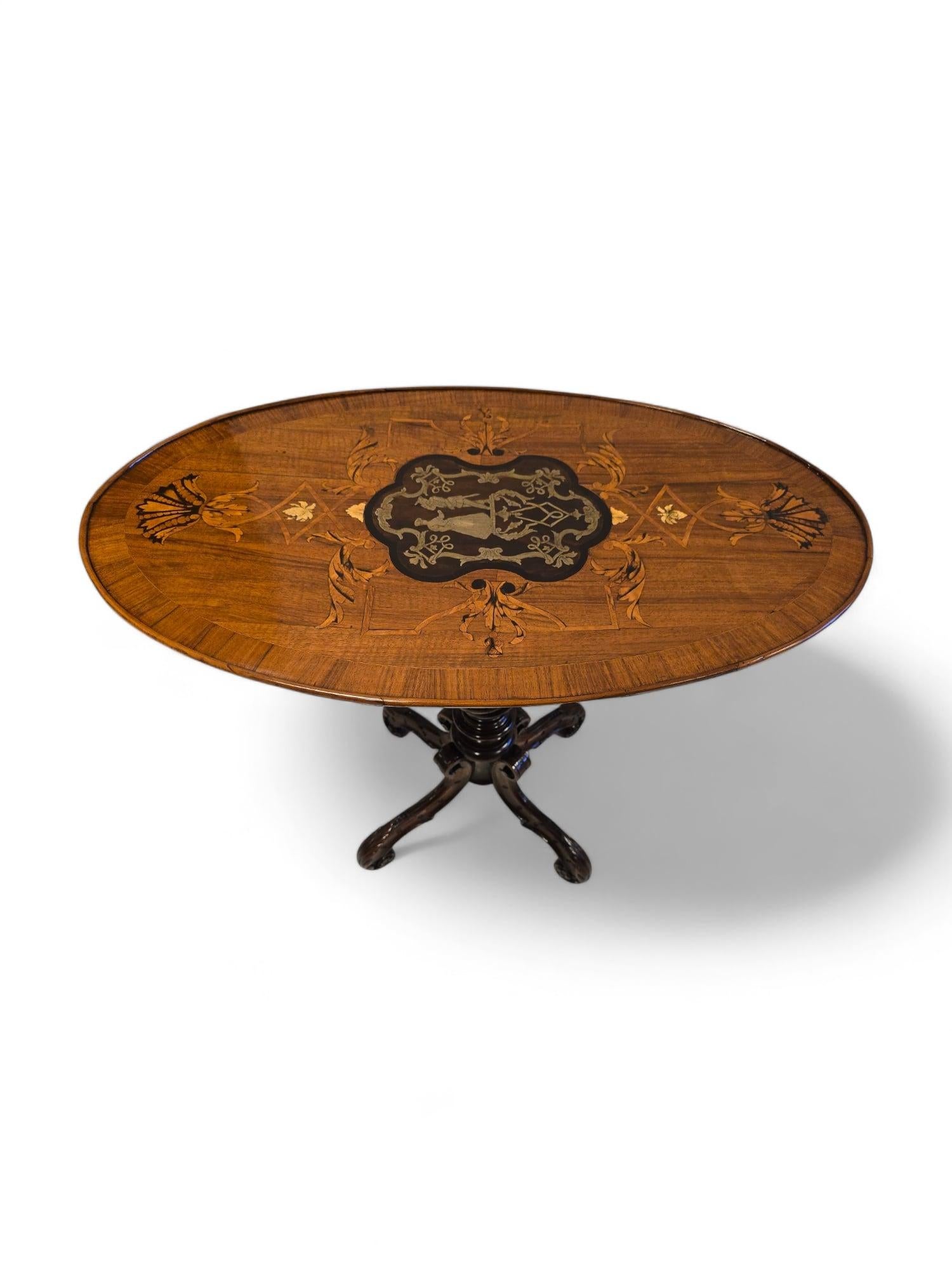 Elegance Table anglaise du 19e siècle en marqueterie de bois exotiques en vente 12