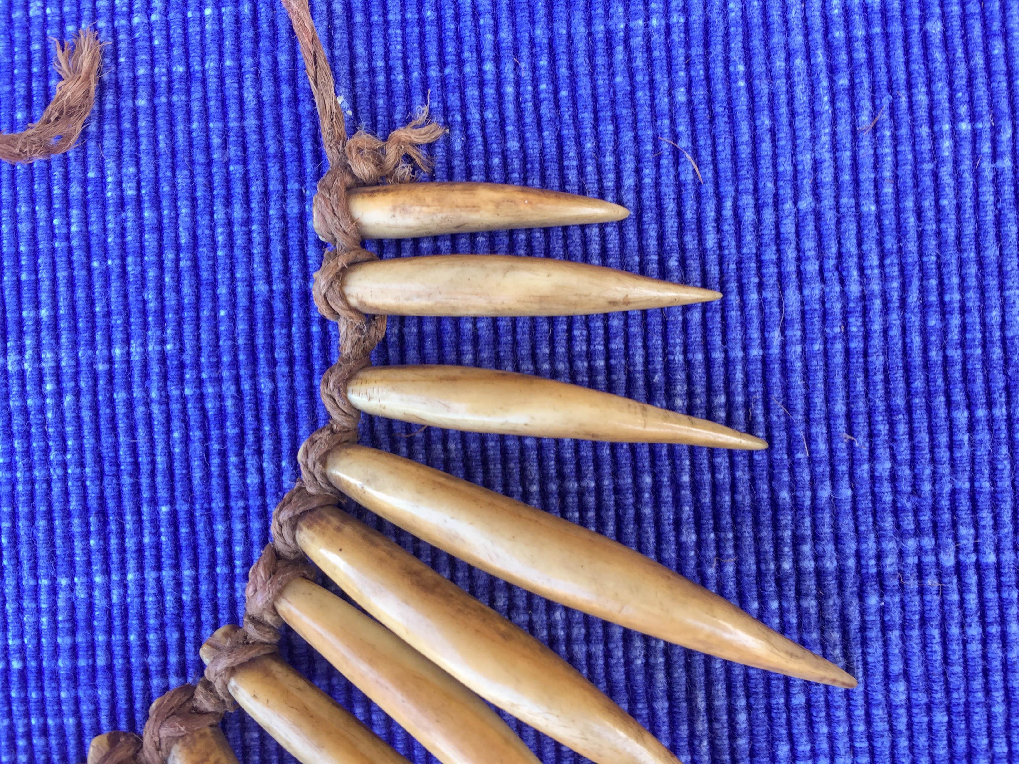 Carved Elegant 19th Century Fijian Wasekaseka / Waseisei Necklace, Ex UK Collection