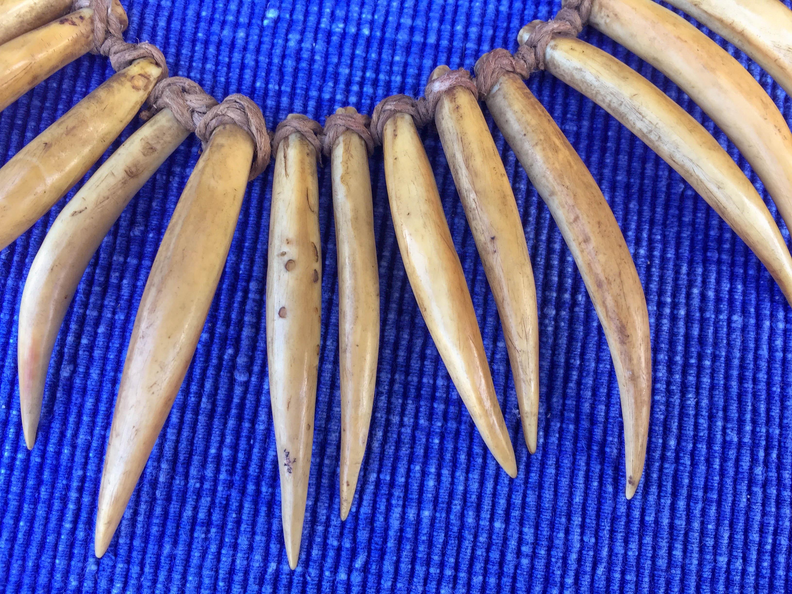 Ivory Elegant 19th Century Fijian Wasekaseka / Waseisei Necklace, Ex UK Collection