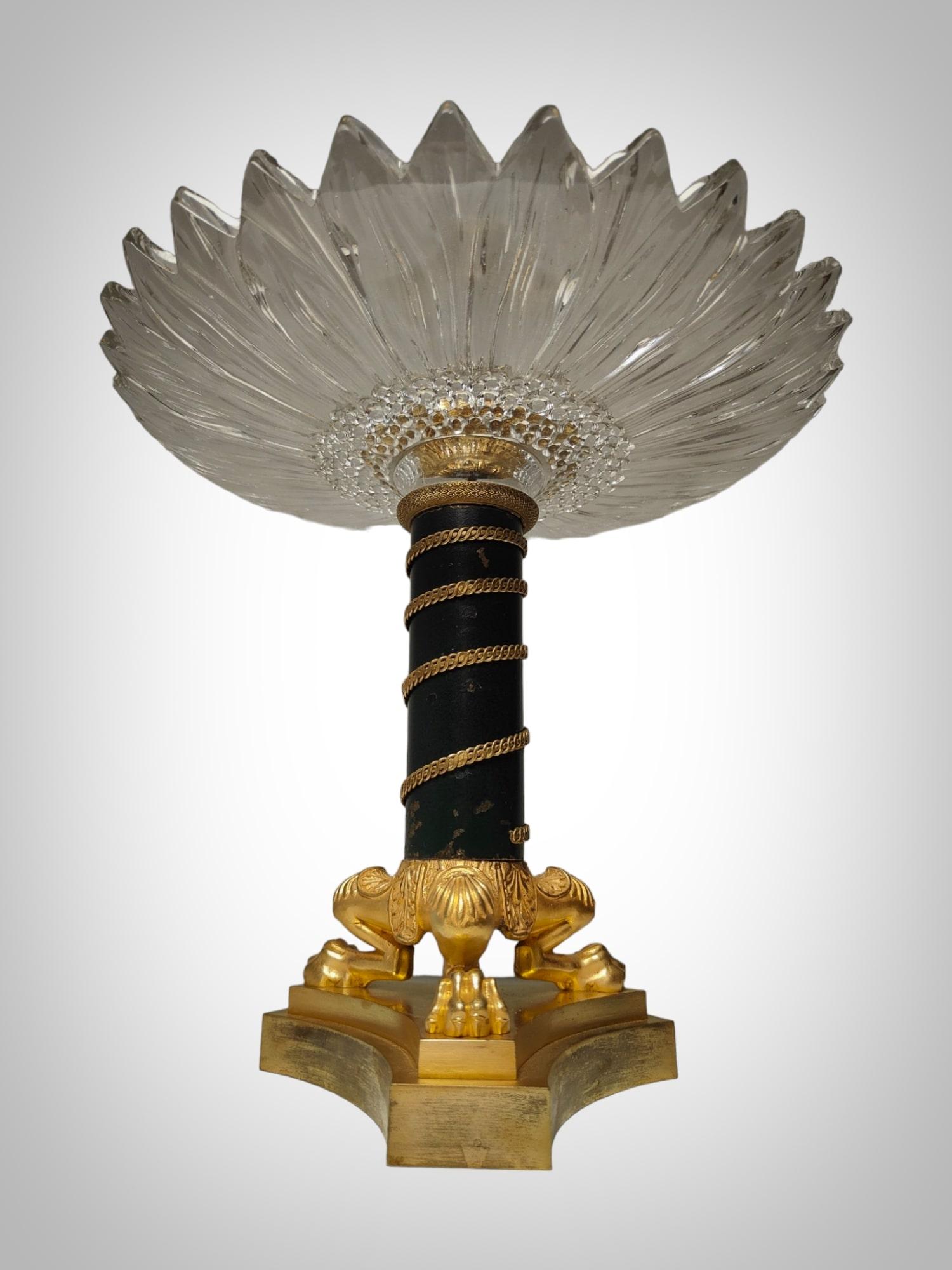Elegant 19th Century French Bronze and Crystal Centerpiece For Sale 4
