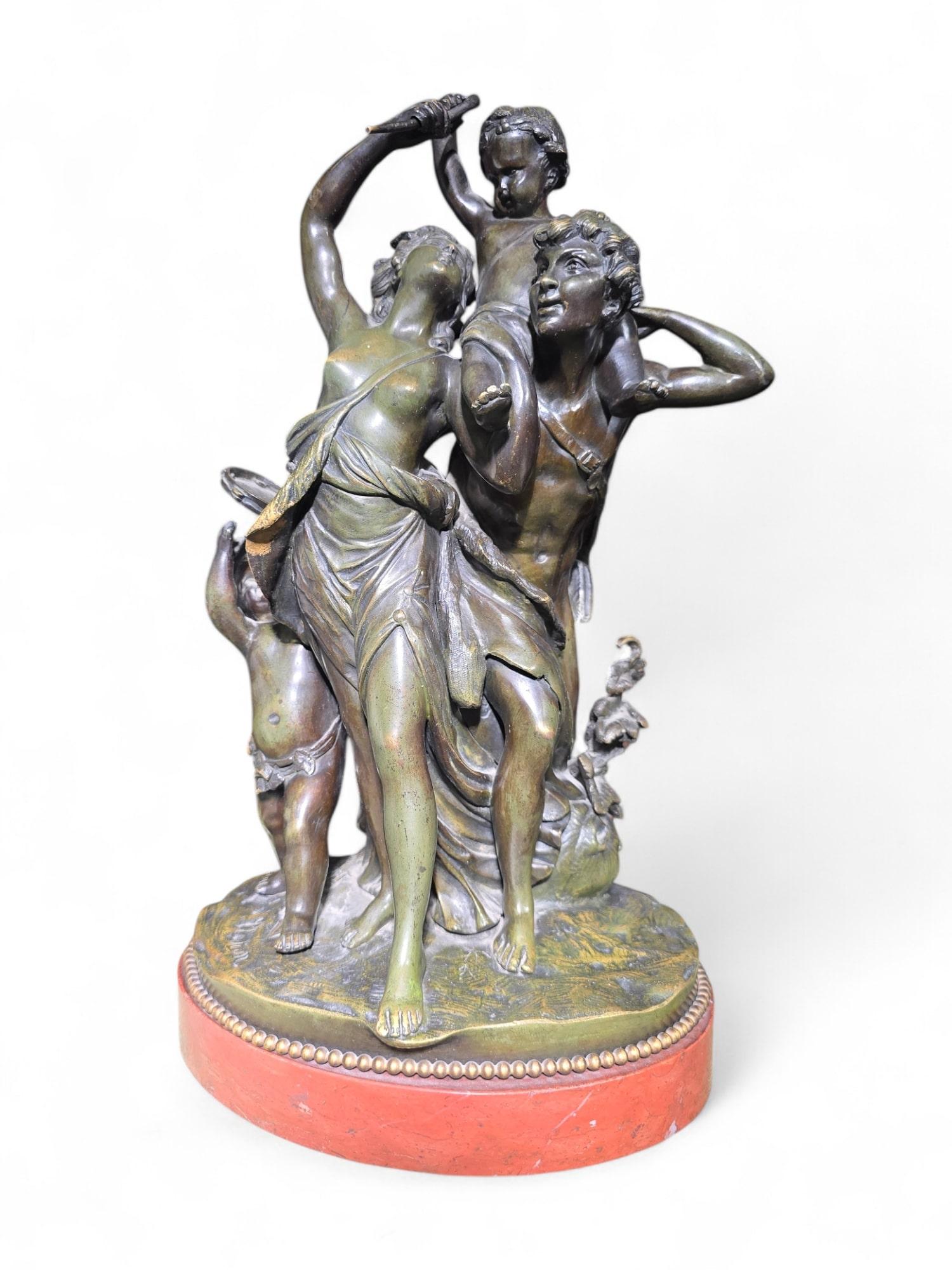 Eleganza della scultura in bronzo francese del XIX secolo firmata Clodion in vendita 12