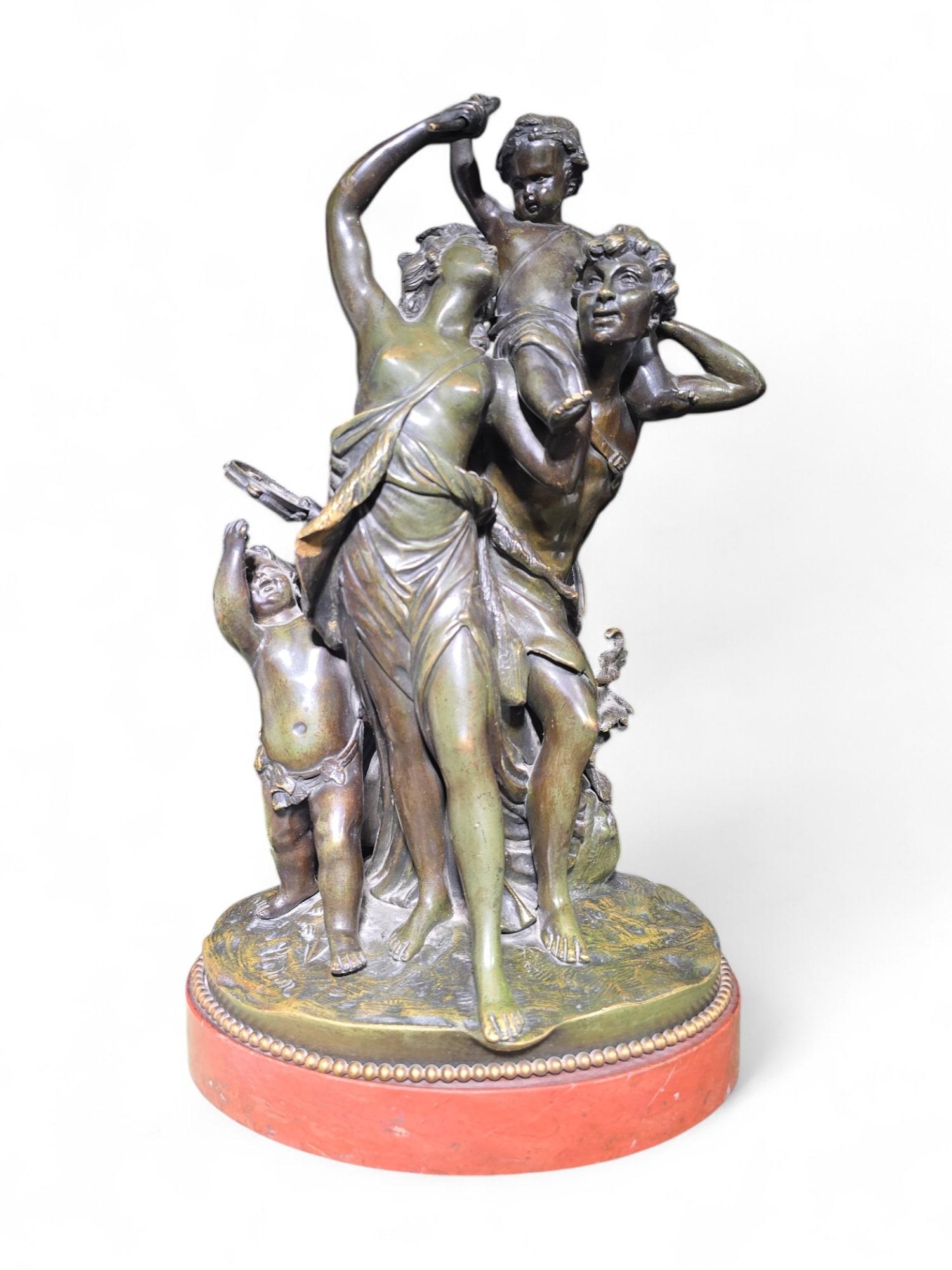 Eleganza della scultura in bronzo francese del XIX secolo firmata Clodion in vendita 14