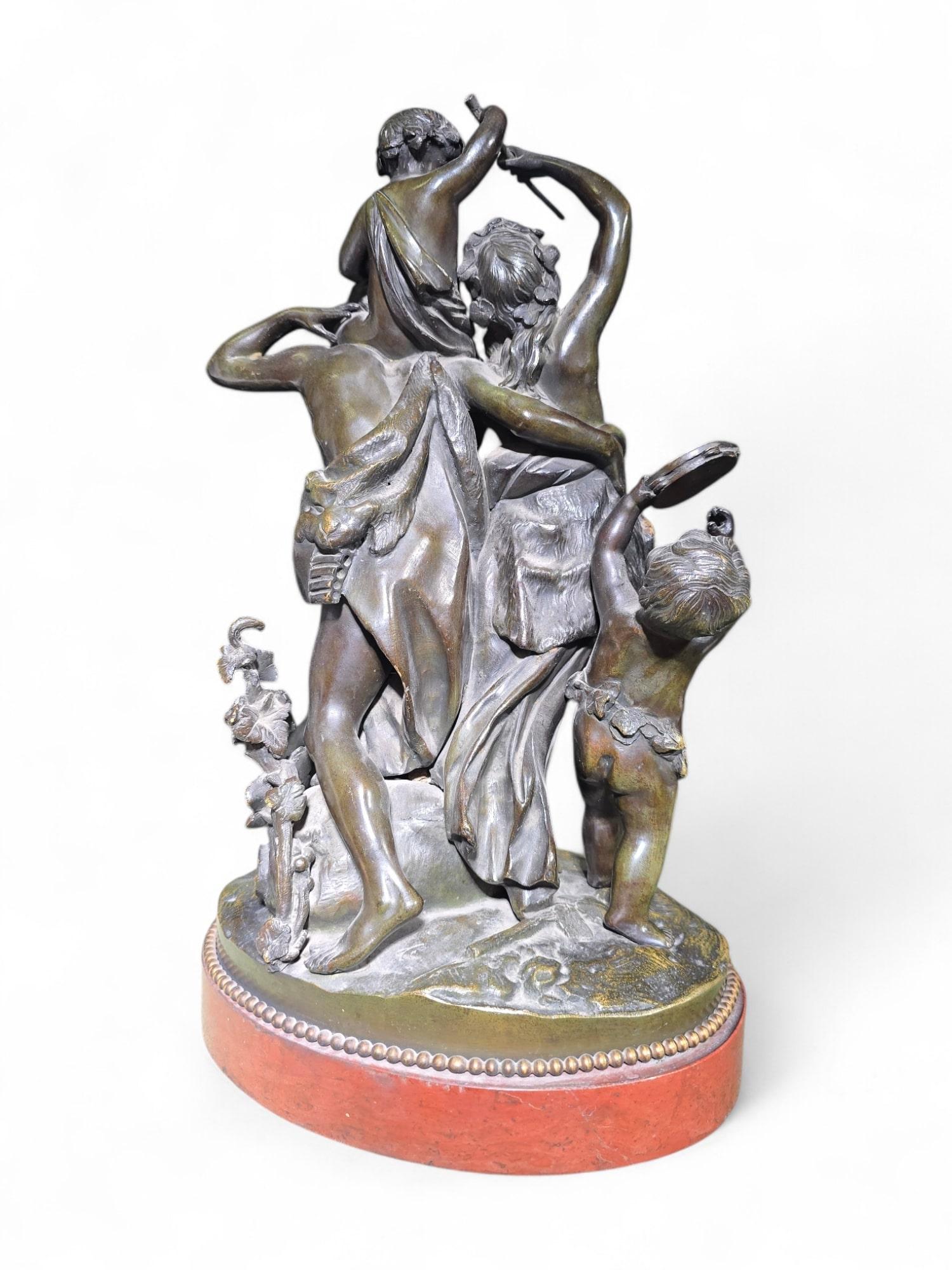 Eleganza della scultura in bronzo francese del XIX secolo firmata Clodion in vendita 5