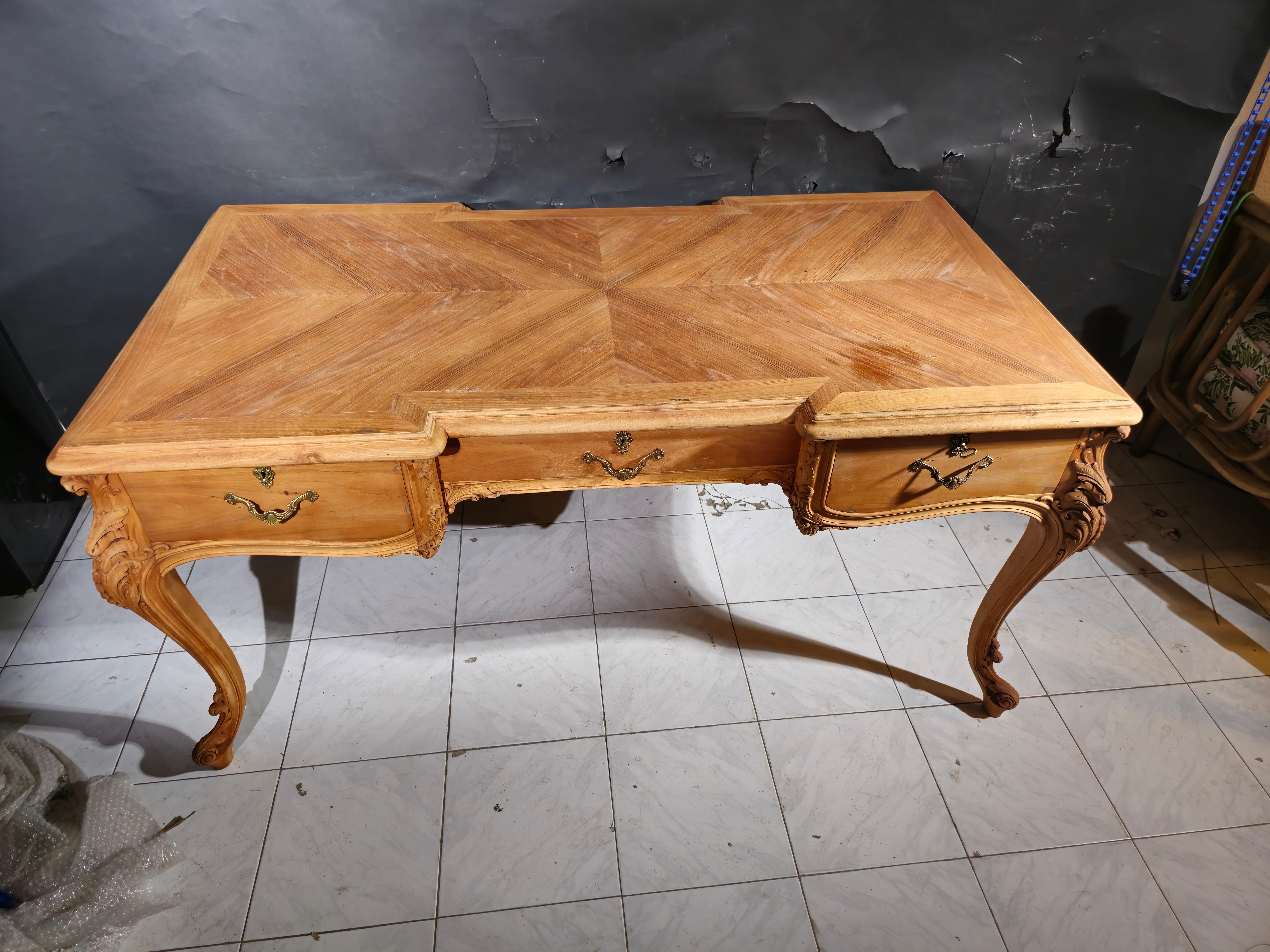 Elegant 19th Century French Desk – Solid Fruitwood with Bronze Accents For Sale 3