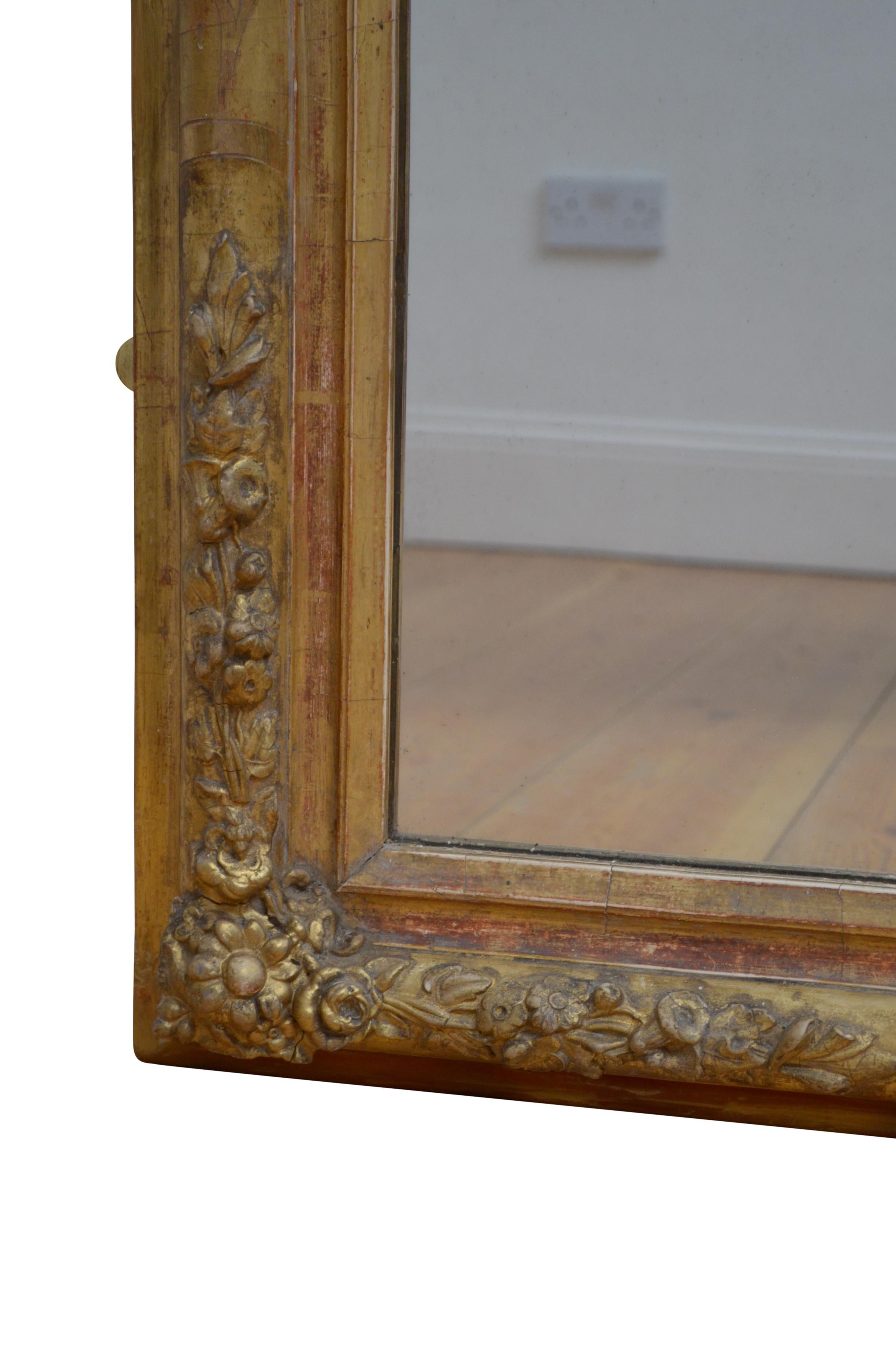 French Elegant 19th Century Gilded Pier Mirror