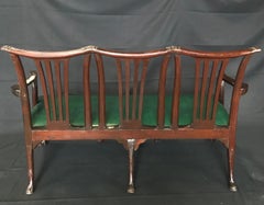 Élégant canapé géorgien irlandais du 19e siècle en acajou et cuir