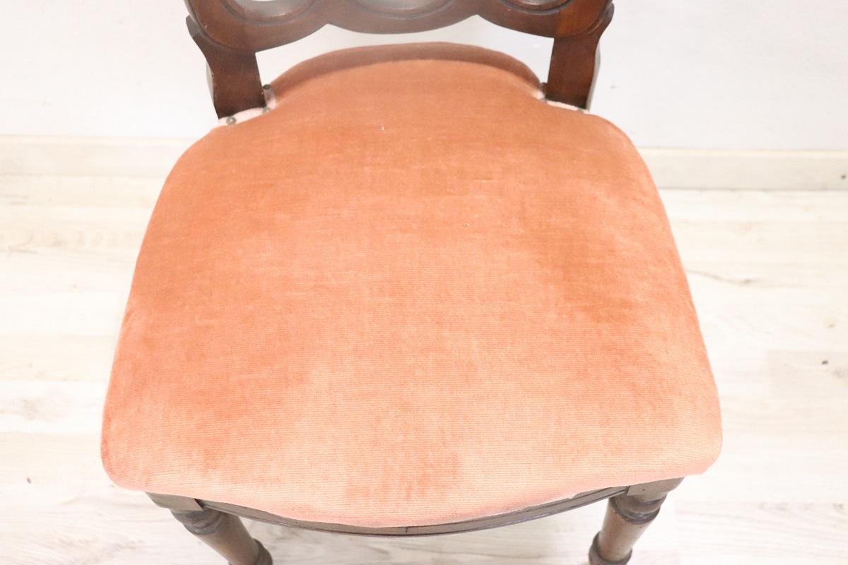 Elegant 19th Century Italian Antique Single Chair with Velvet Seat In Good Condition For Sale In Casale Monferrato, IT