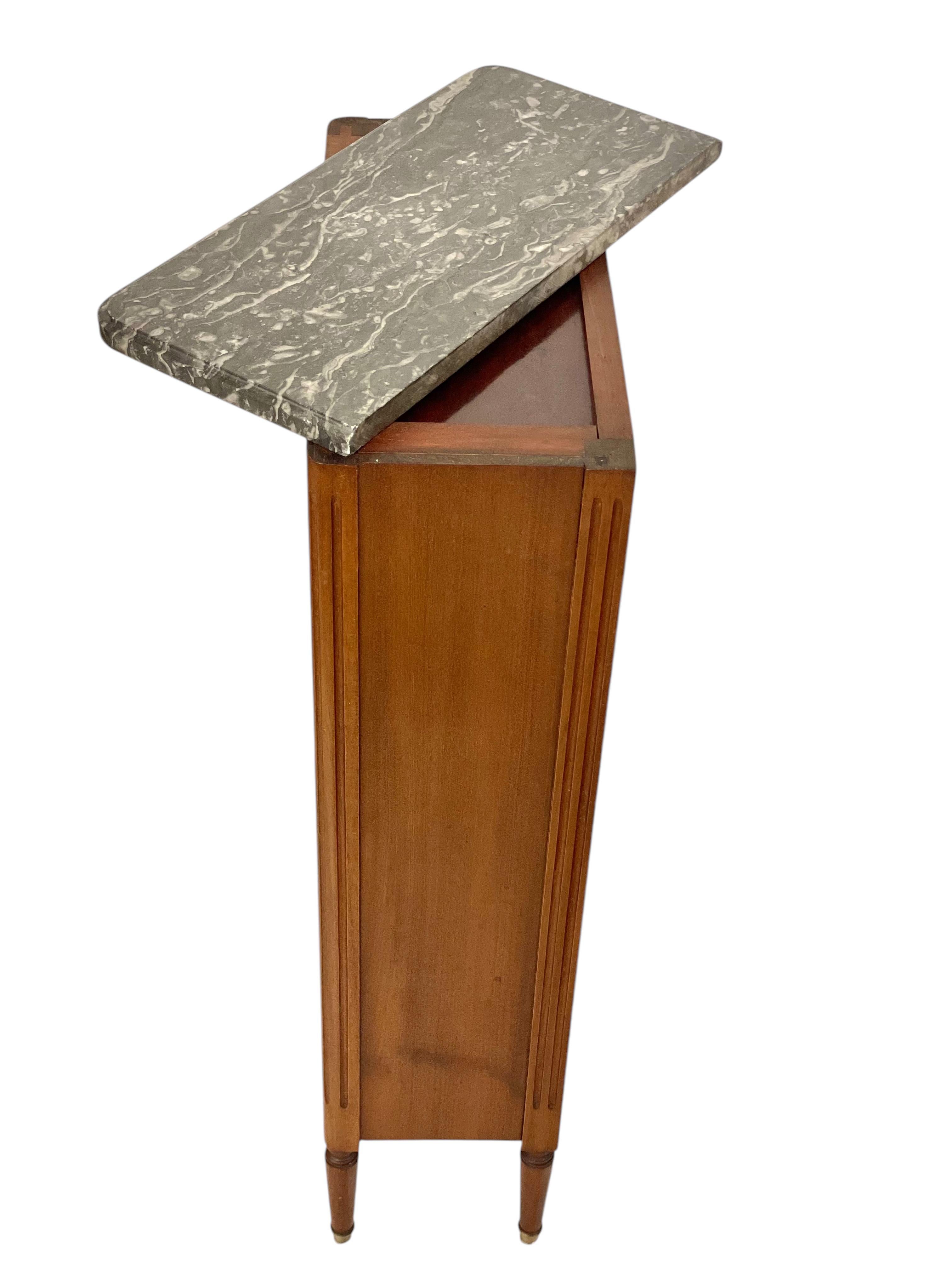 Bronzo Bibus o libreria in noce del XIX secolo con piano in marmo in vendita