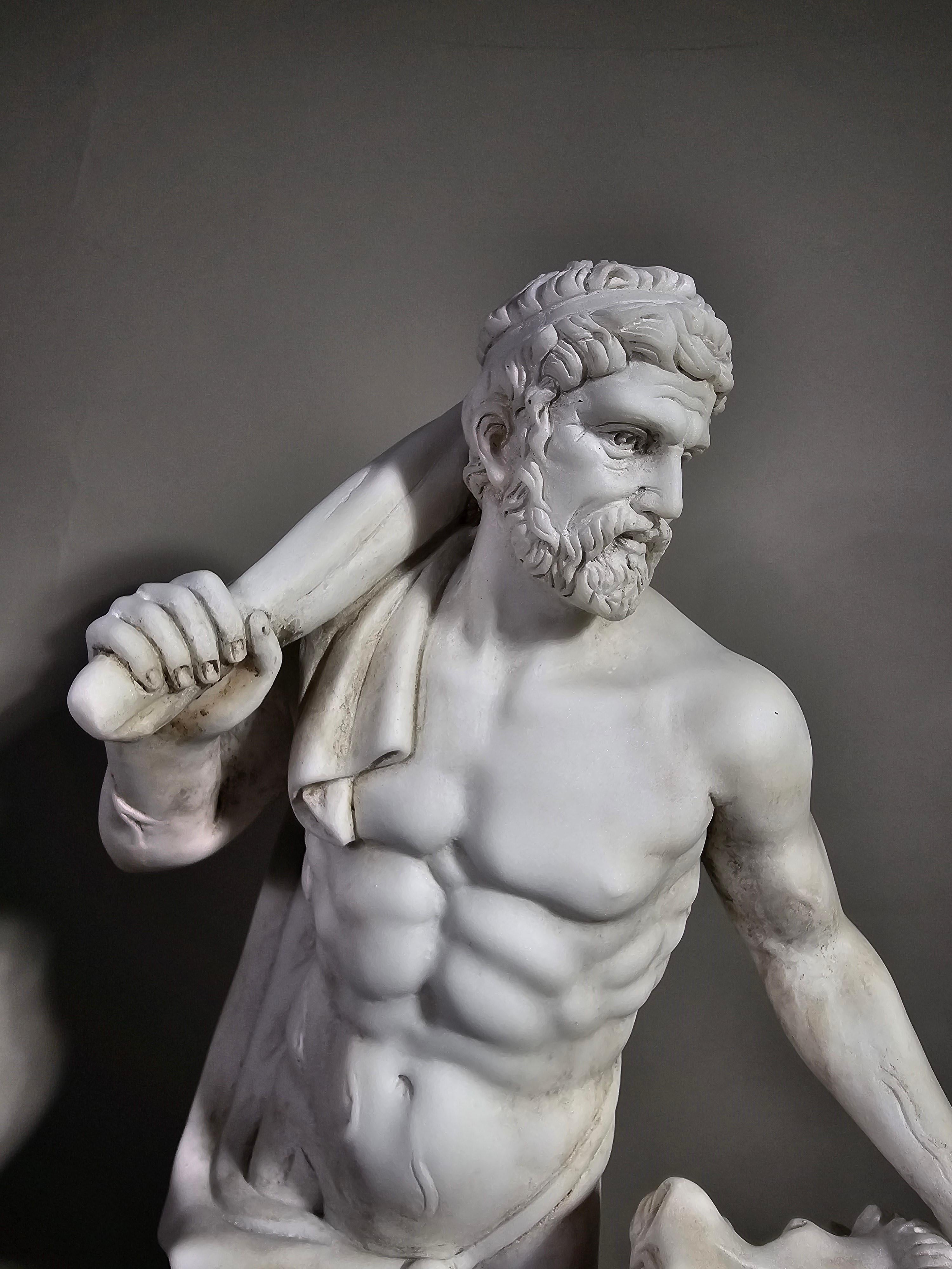 Elegant 19th Century White Carrara Marble Sculpture Depicting Hercules For Sale 13