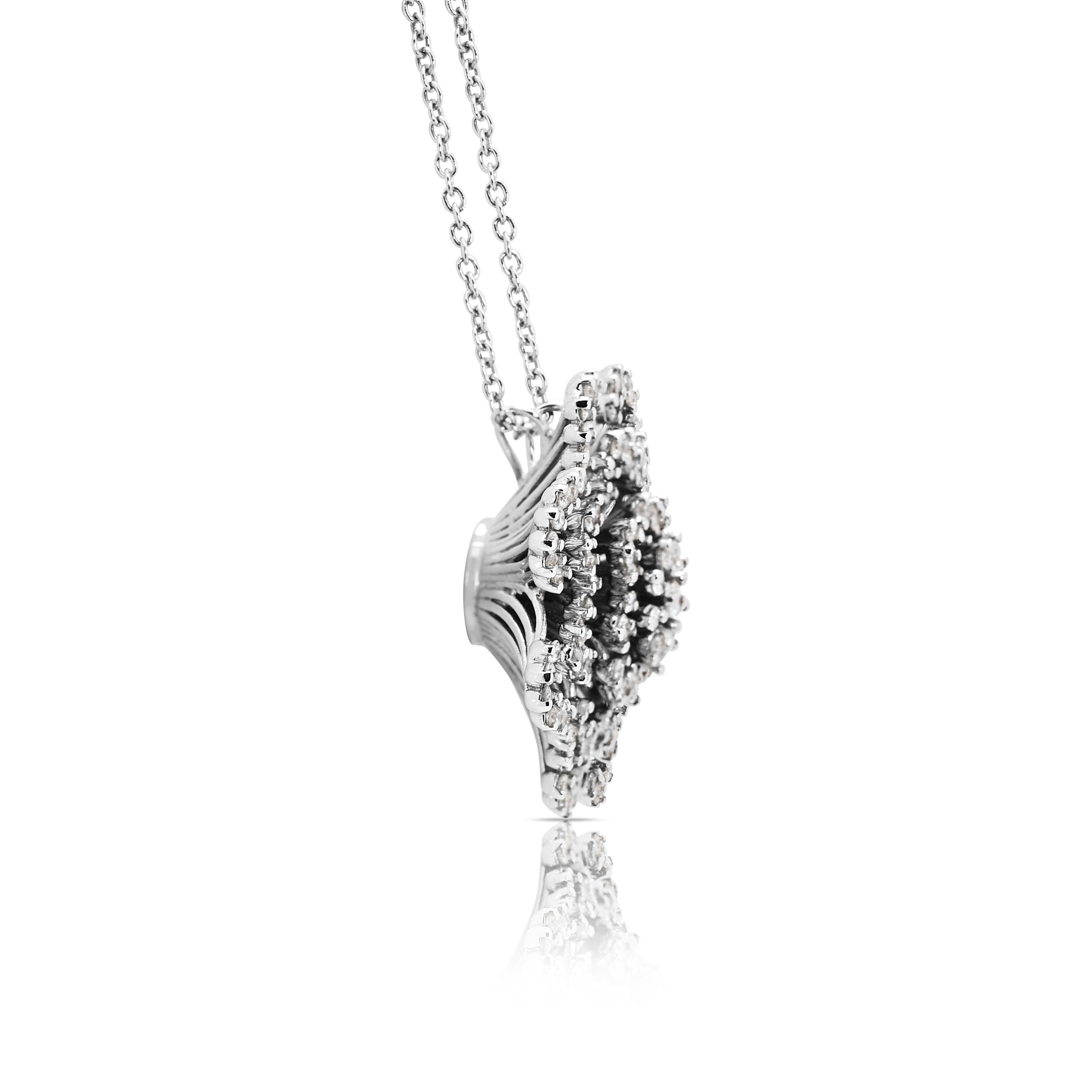 Elegante collana di diamanti da 1 centesimo in oro bianco 18 carati in vendita 1