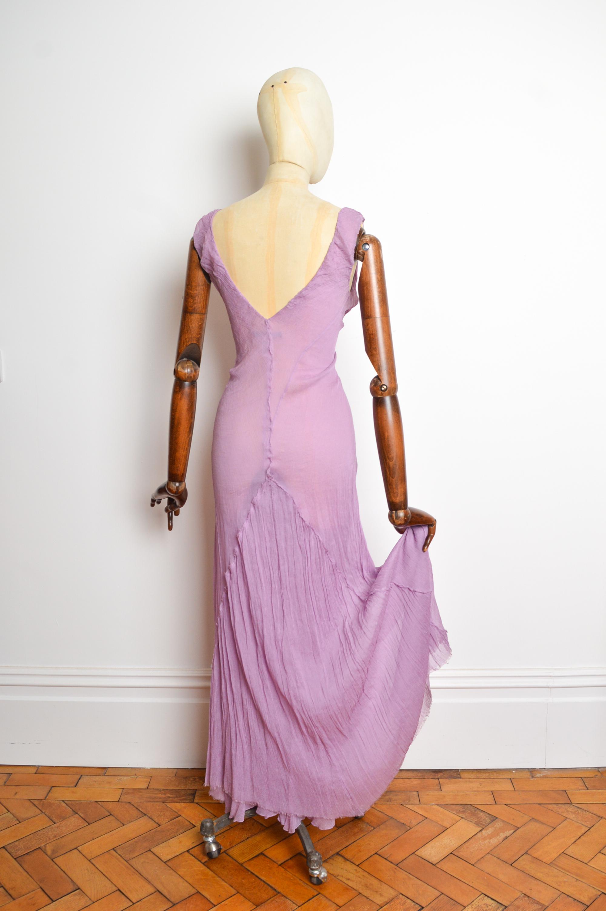 Elegant 2004 Alberta Ferretti Fliederfarbenes Abendkleid aus Seidenkrepp in voller Länge - Kleid im Angebot 8